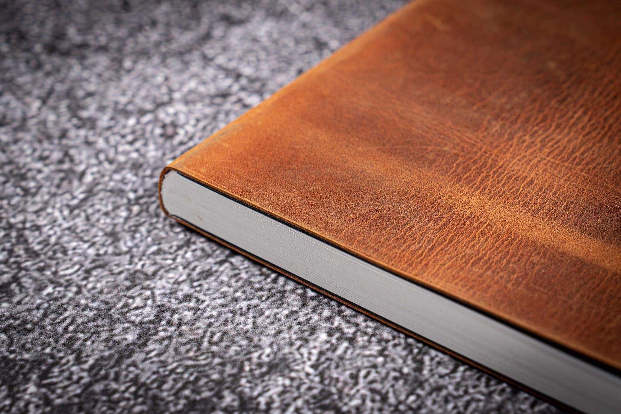Deri Defterlerin Patina Süreci | Galen Leather - Galen TR