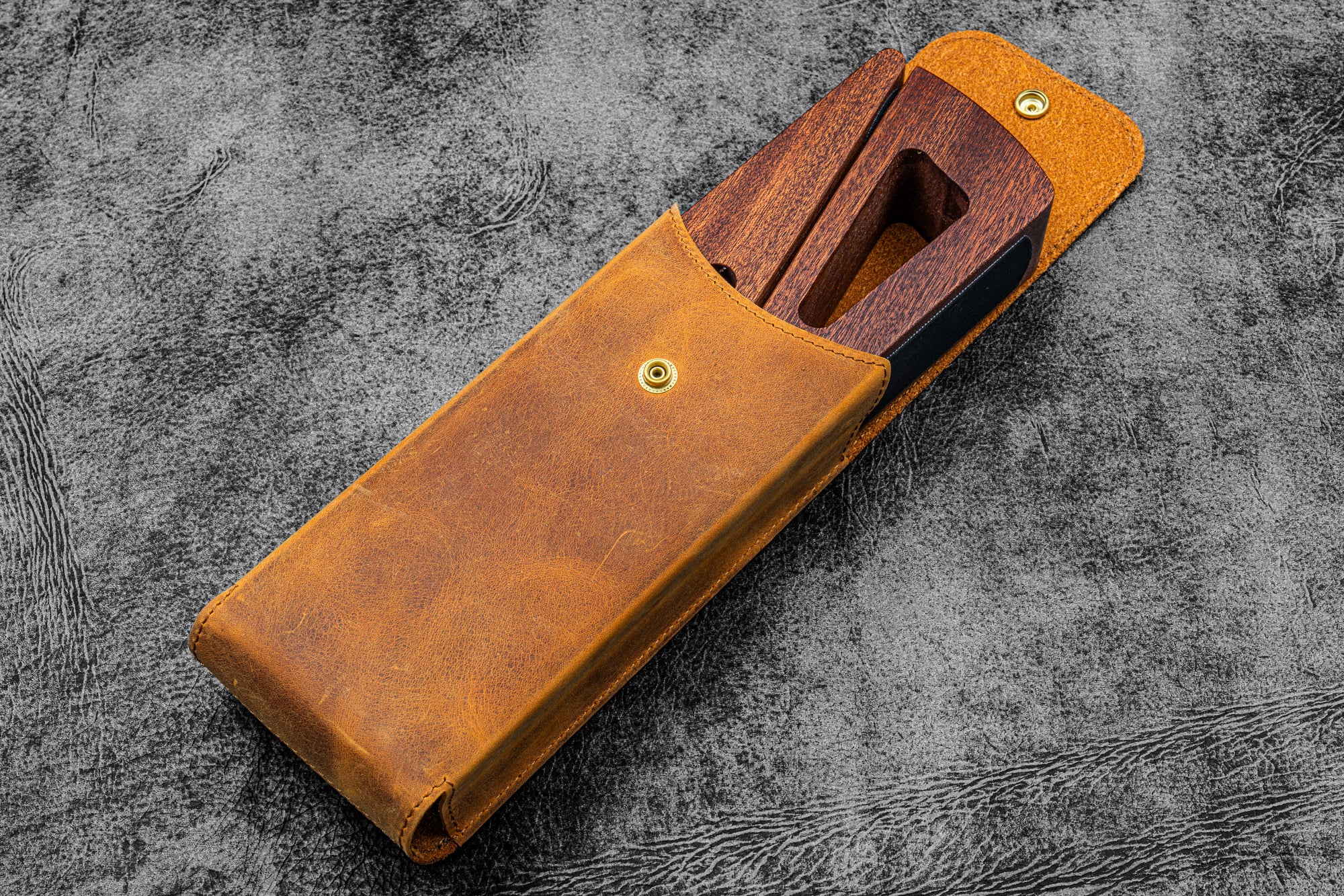 Wooden Stand for MacBook &amp; iPad  - Mahogany - with Leather Carry Sleeve
