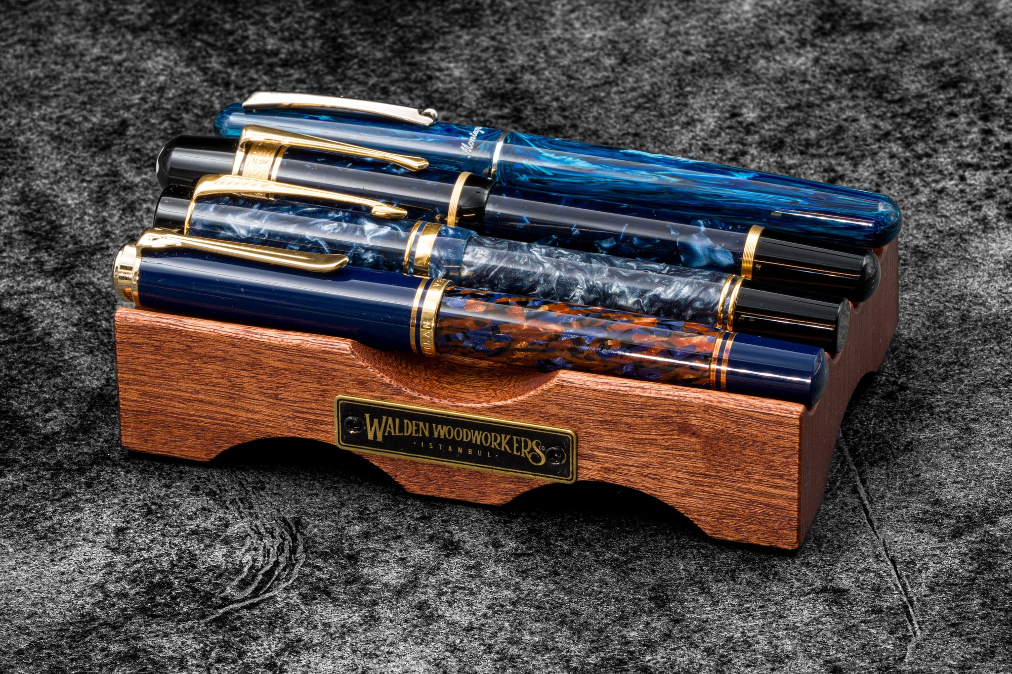 The Pen Bridge - Ahşap Kalem Standı - Maun