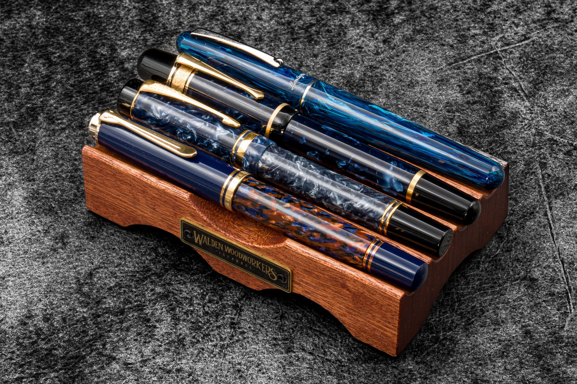 The Pen Bridge - Ahşap Kalem Standı - Maun