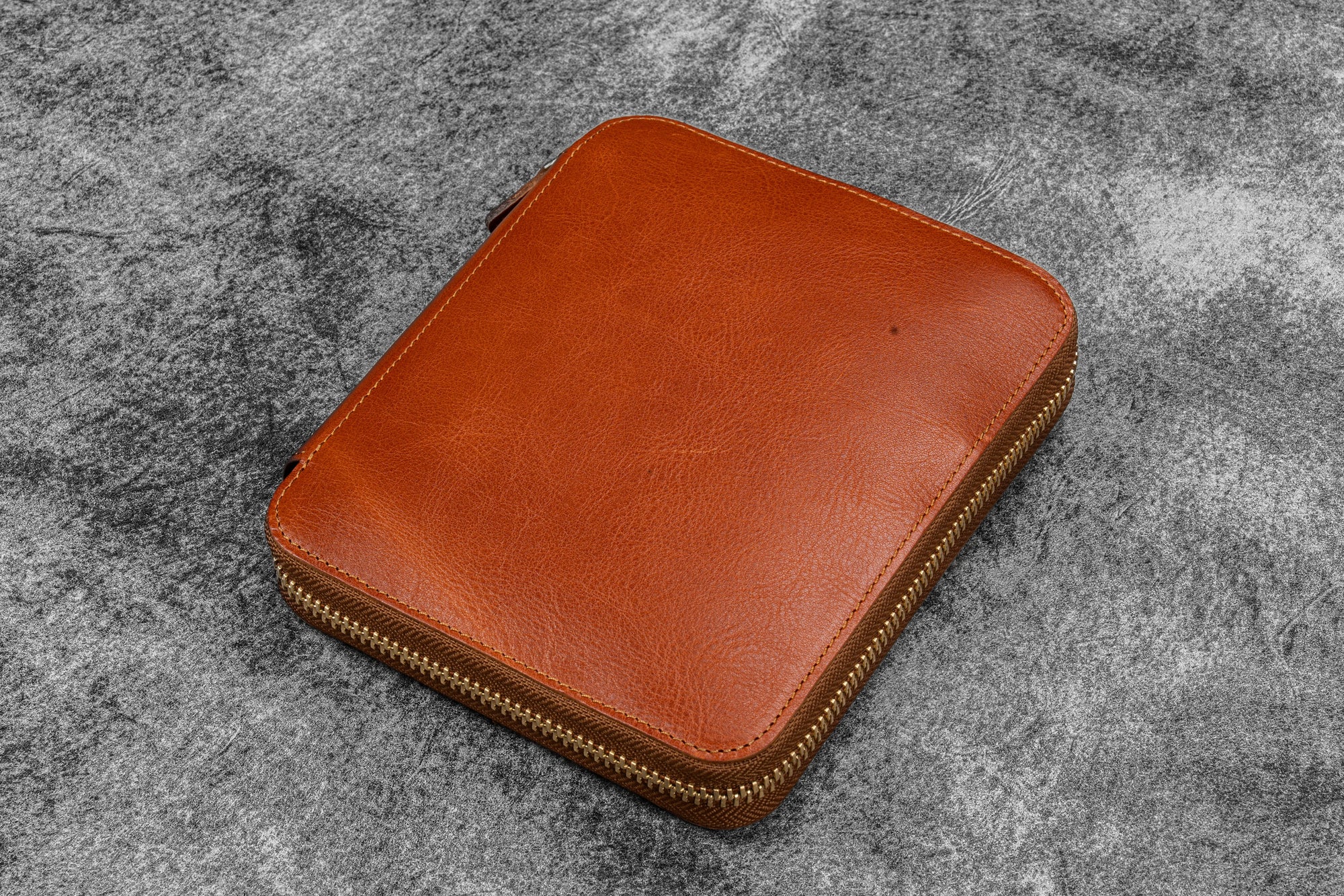 Legacy Leather Zip Pen Case For 6 Pens - A6 - Deep Cognac
