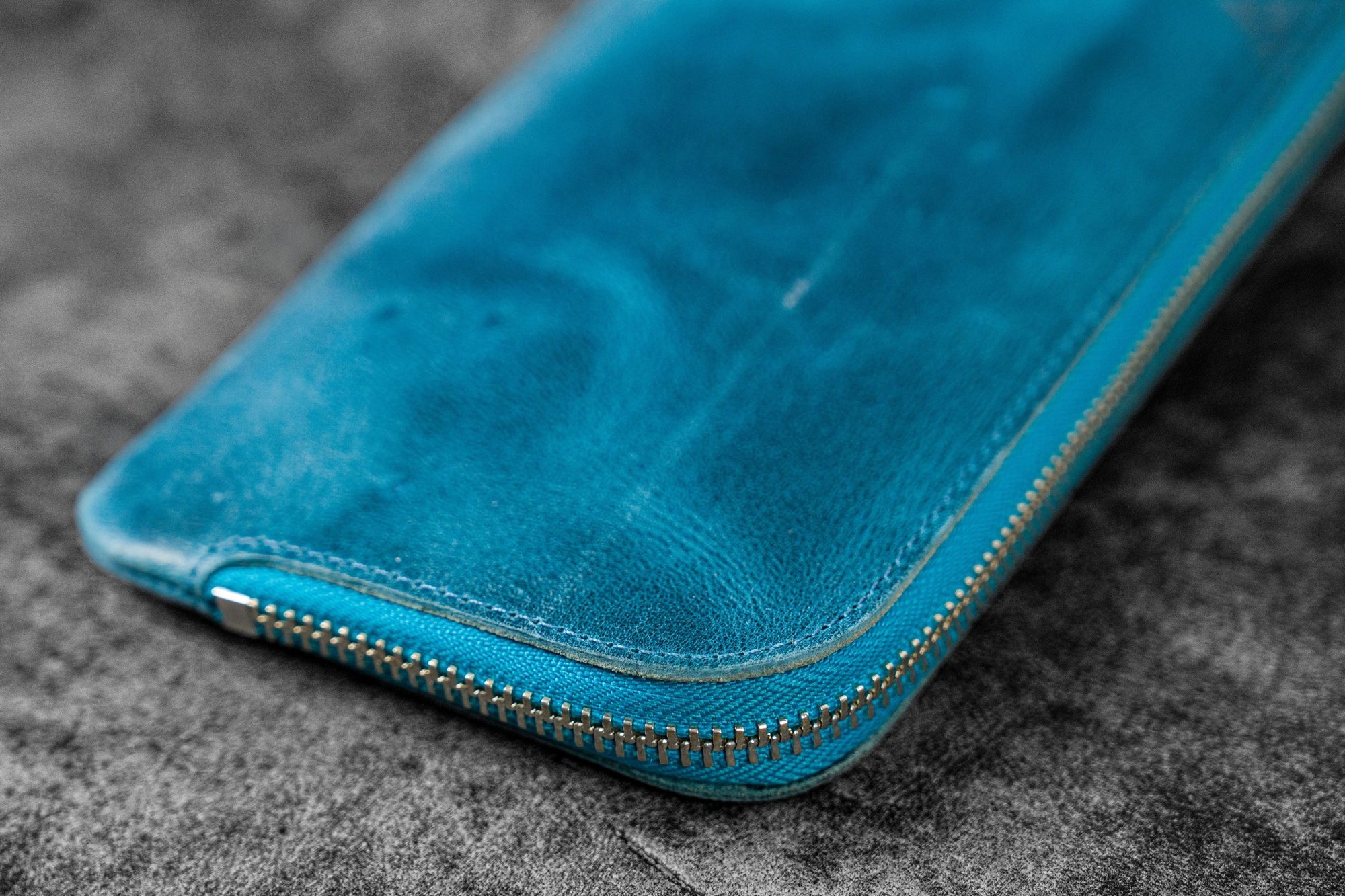 Deri &quot;Slip-N-Zip&quot; 4&#39;lü Fermuarlı Kalem Kılıfı - C.H. Okyanus Mavi