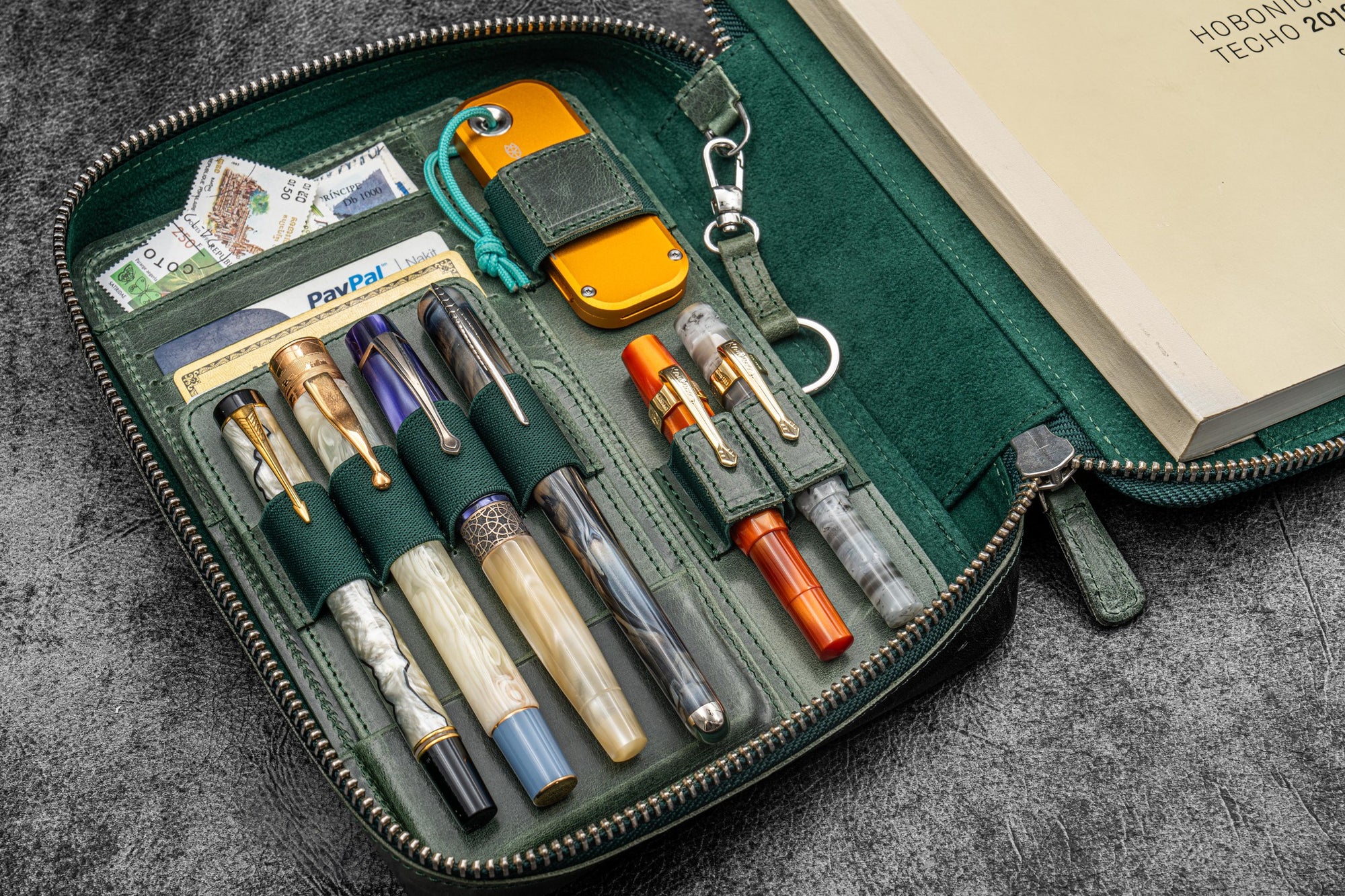 Expansi-Folio Deri Geniş A5 Fermuarlı Organizer - C. H. Forest Green