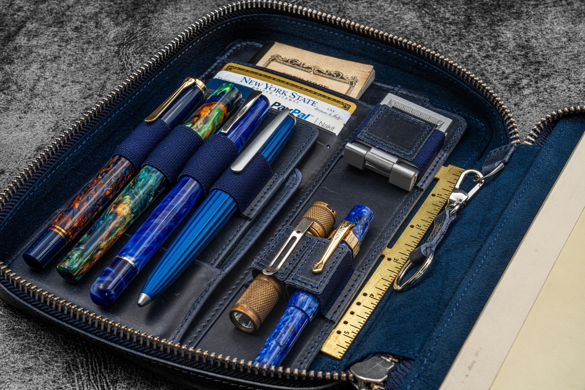 Expansi-Folio Deri Geniş A5 Fermuarlı Organizer - C. H. Navy Blue