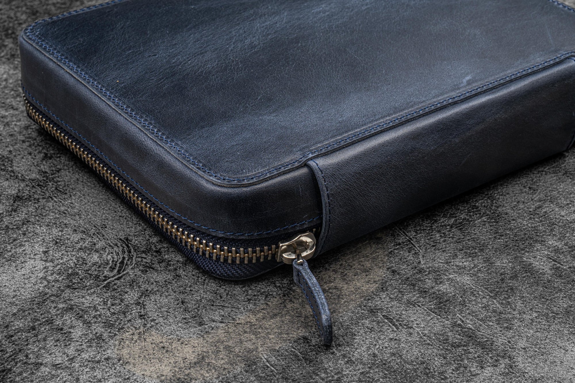 Expansi-Folio Deri Geniş A5 Fermuarlı Organizer - C. H. Navy Blue