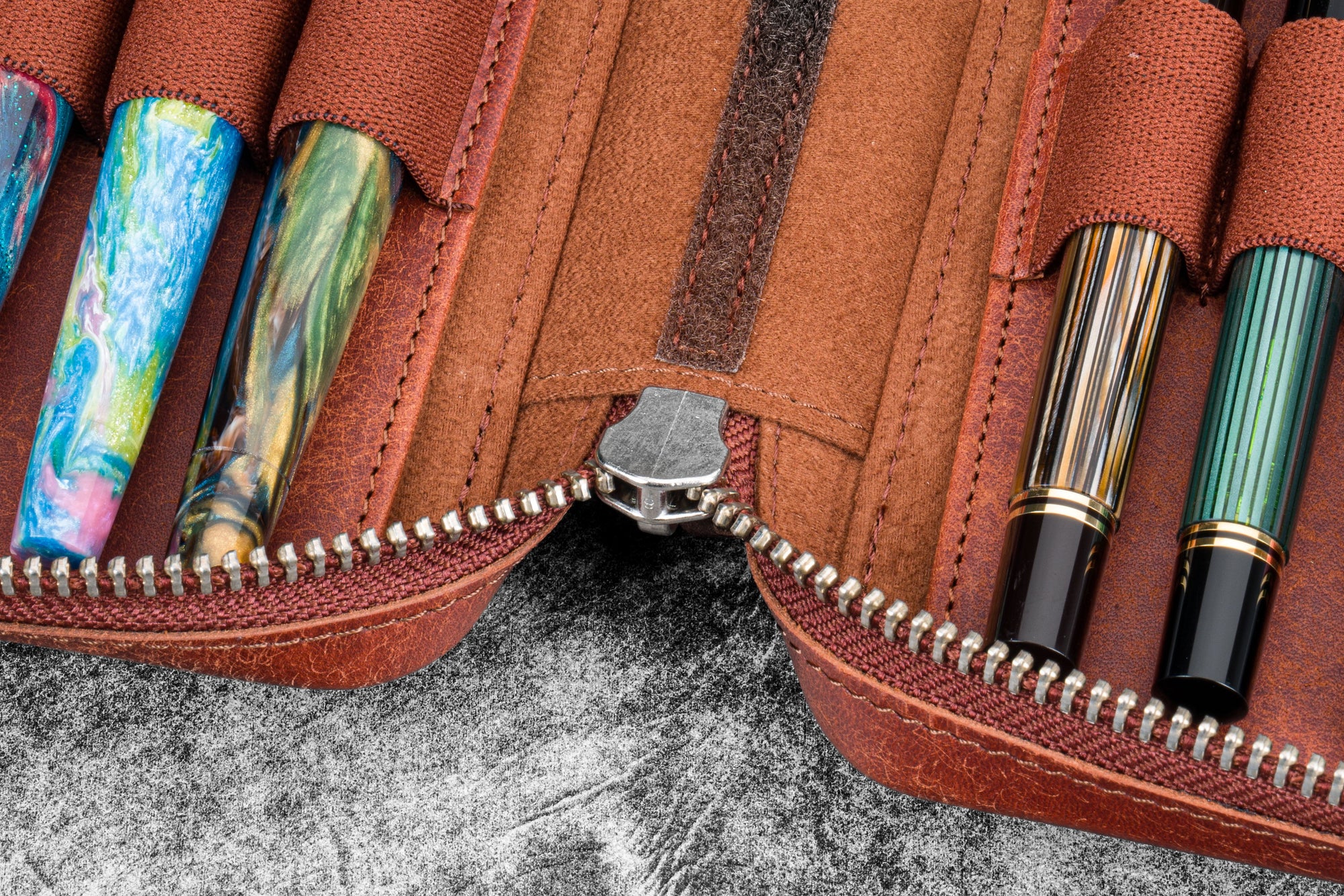 Expansi-Pouch Deri Geniş 10'lu Kalemlik - İçi Çıkarılabilir - Aged Copper