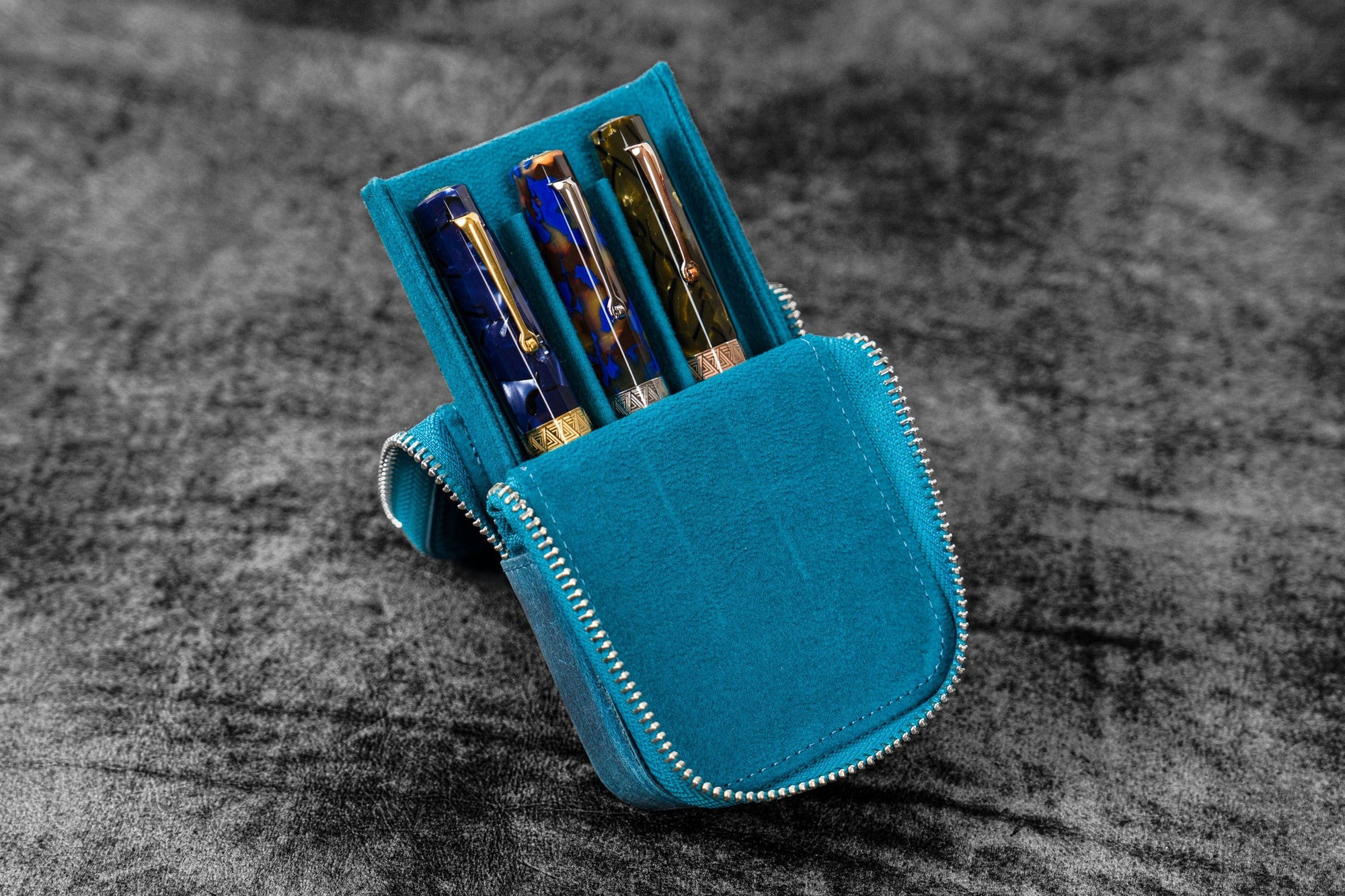 Fermuarlı Magnum Opus 3&#39;lü Kalemlik - C.H. Okyanus Mavi