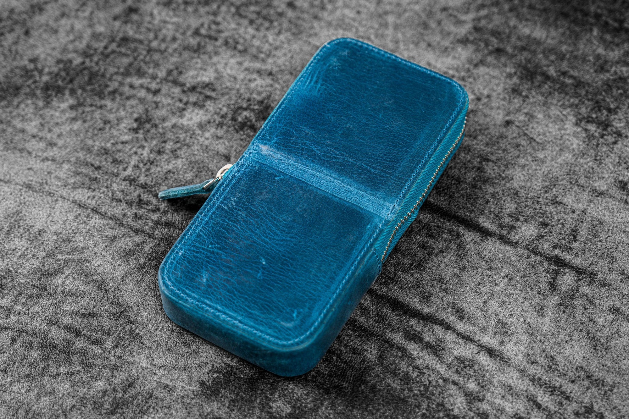 Fermuarlı Magnum Opus 3&#39;lü Kalemlik - C.H. Okyanus Mavi