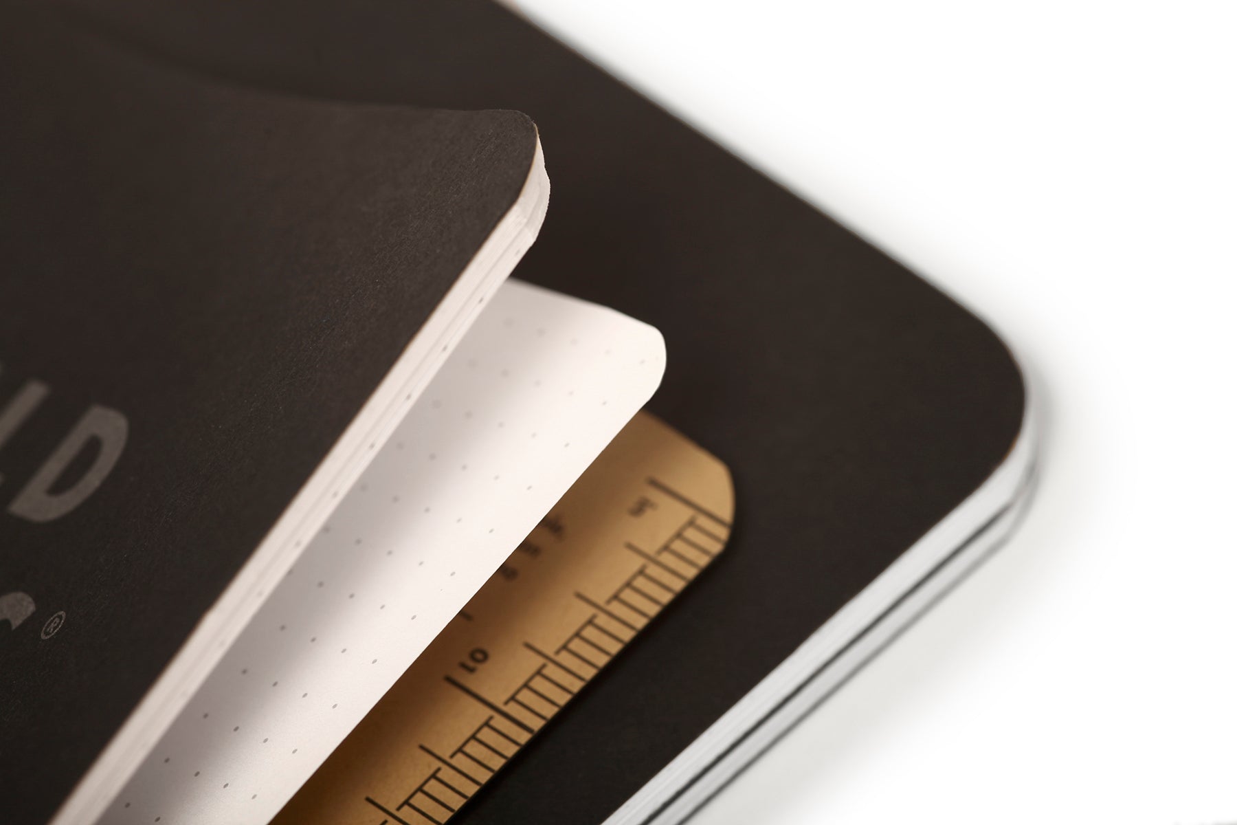 Field Notes Pitch Black Defter, Büyük Boy - Noktalı