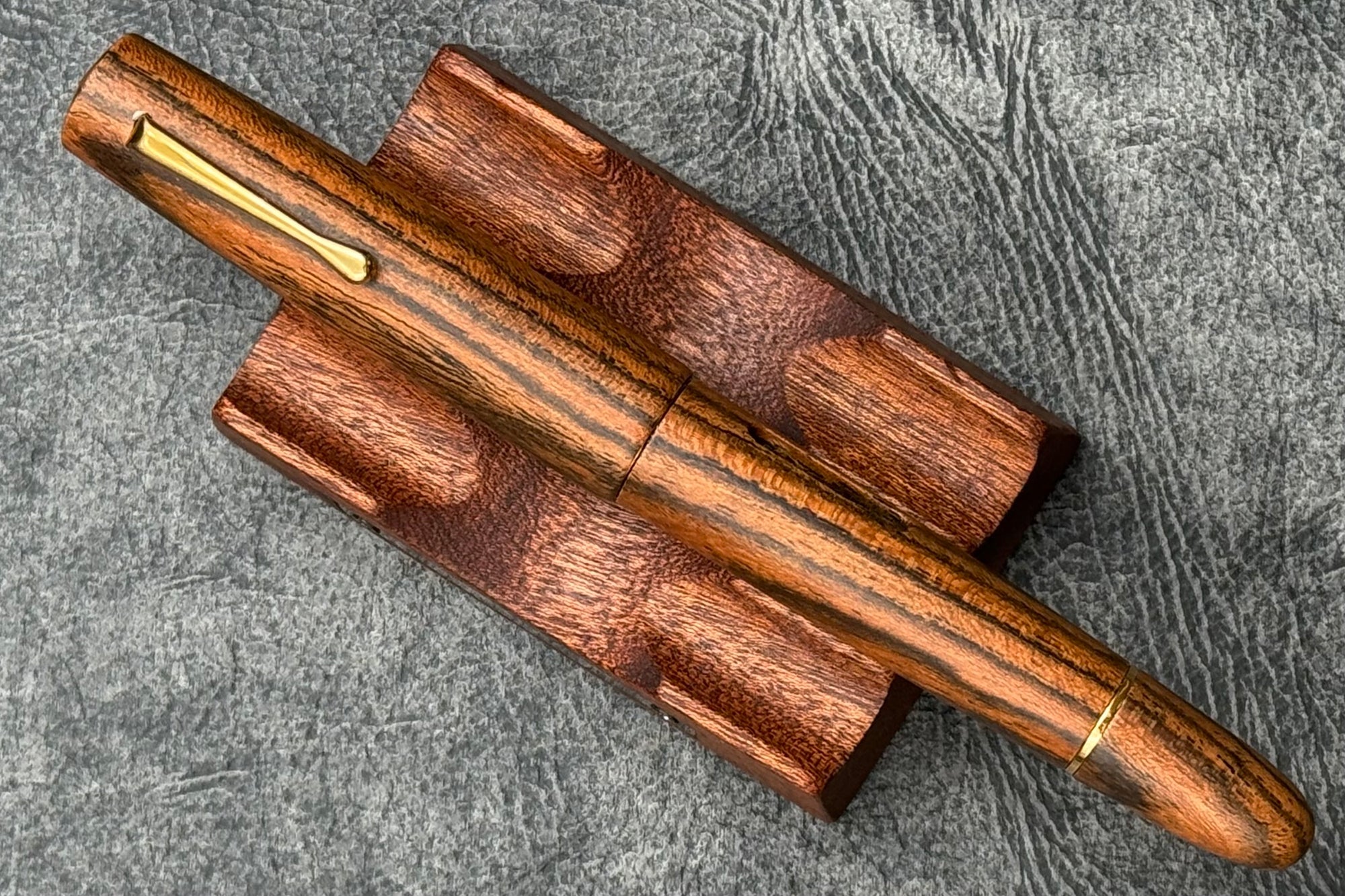 Fine Writing International Bocote Ahşap Dolmakalem - Vakum Dolum Sistemi