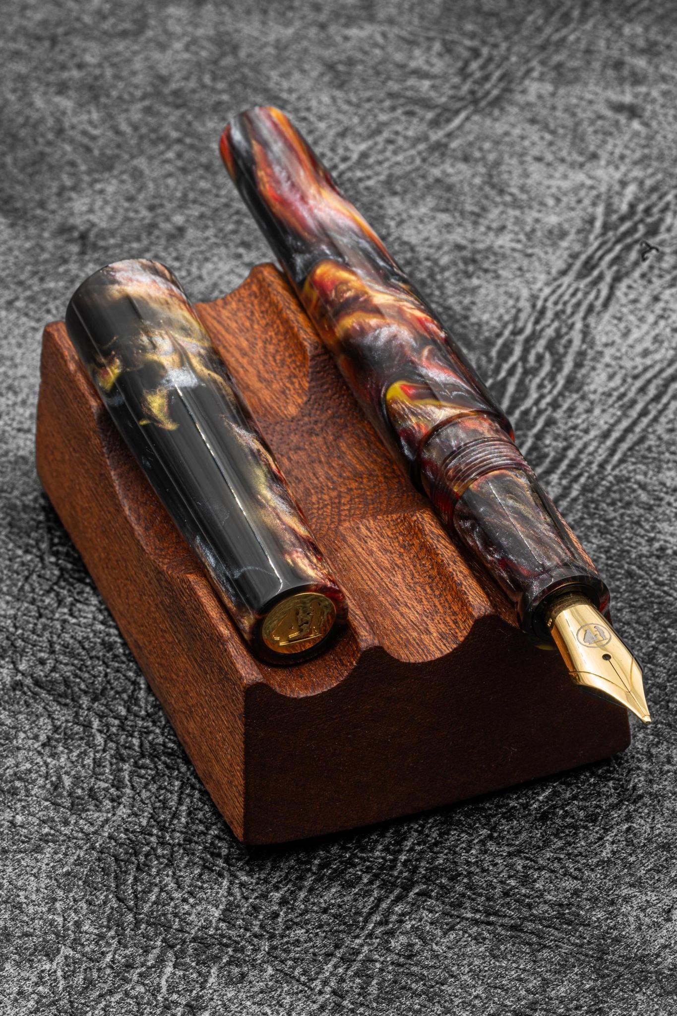 Galen X Studyo Agackakan - Dolma Kalem V1 - Black Velvet Hibiscus