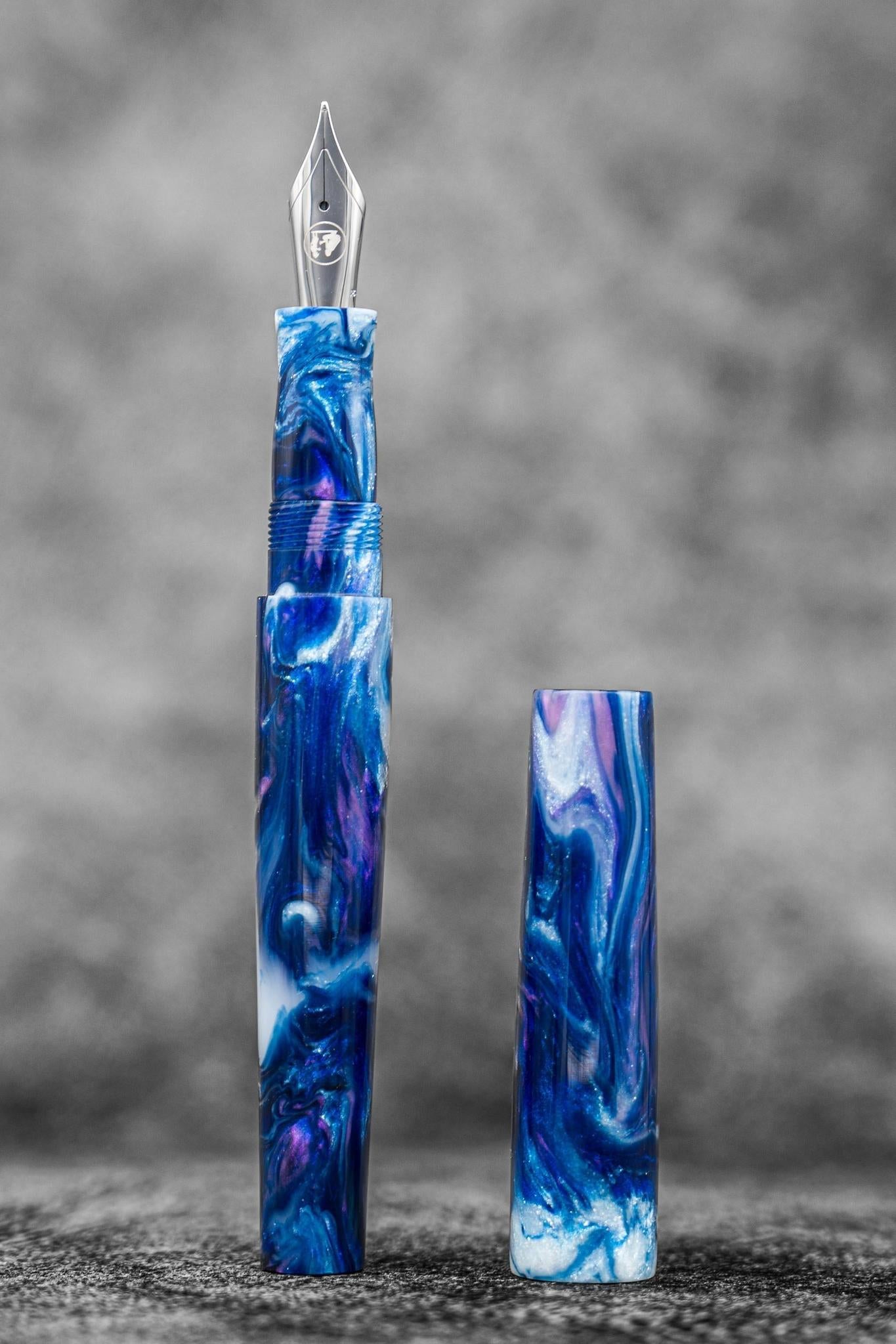 Galen X Studyo Agackakan - Dolma Kalem V1 - Galaxy Trek Nebule