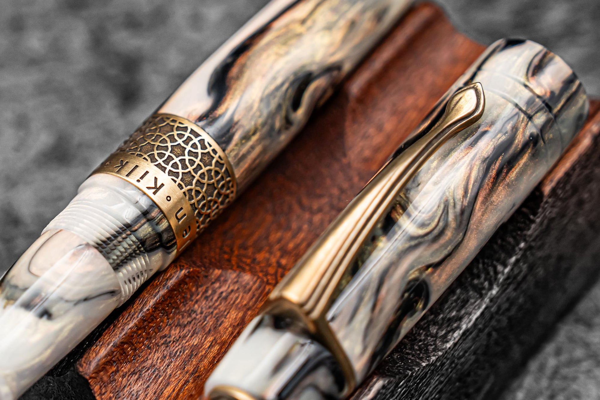 Kilk &amp; Galen SE Celestial Fountain Pen - Golden Abalone