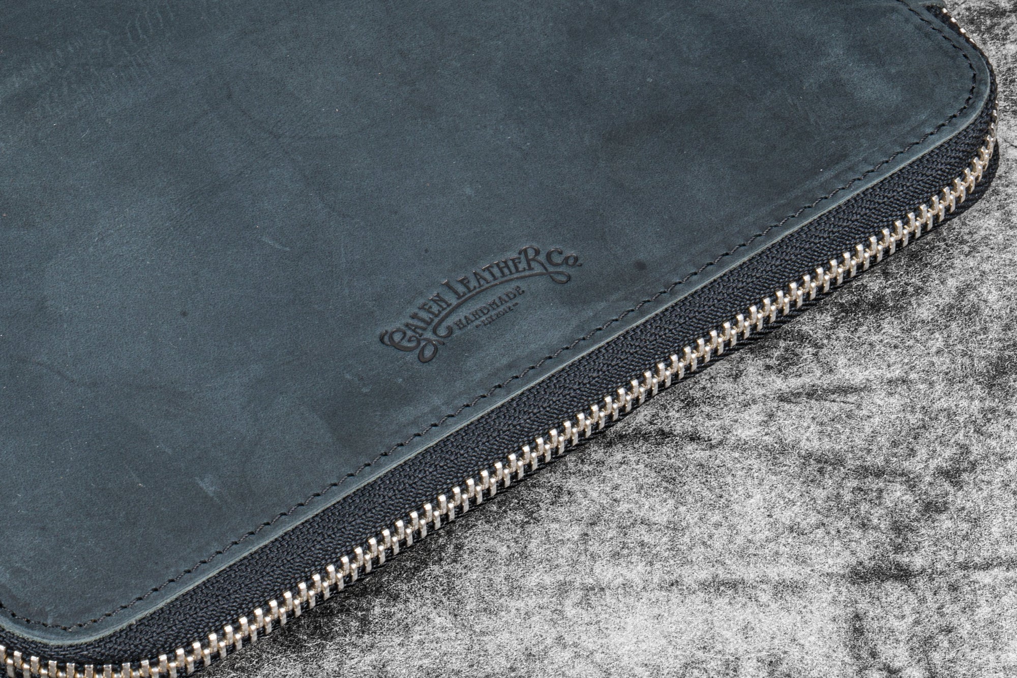 Leather Zippered Leuchtturm1917 B5 &amp; Extra Large Moleskine Folio - Crazy Horse Graphite