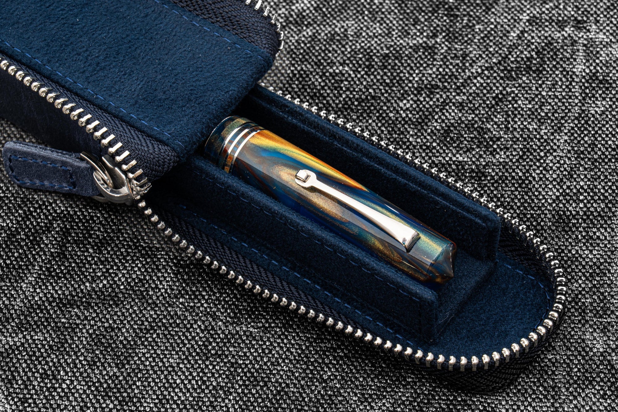 Leather Zippered Magnum Opus Single Hard Pen Case For Oversized Pens &amp; Namiki Emperor - Crazy Horse Navy Blue