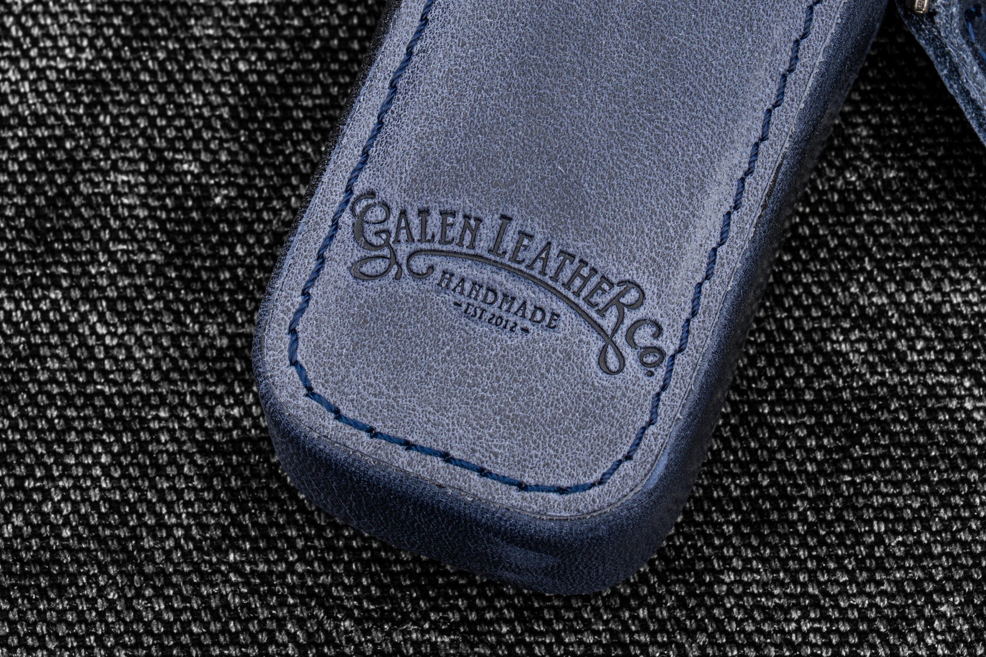 Leather Zippered Magnum Opus Single Hard Pen Case For Oversized Pens &amp; Namiki Emperor - Crazy Horse Navy Blue