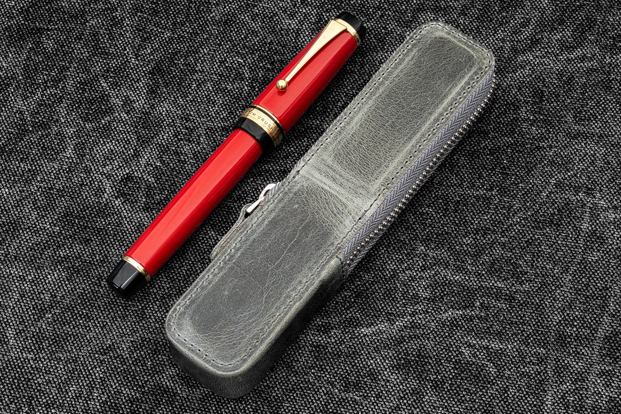 Leather Zippered Magnum Opus Single Hard Pen Case For Oversized Pens &amp; Namiki Emperor - Crazy Horse Smoky