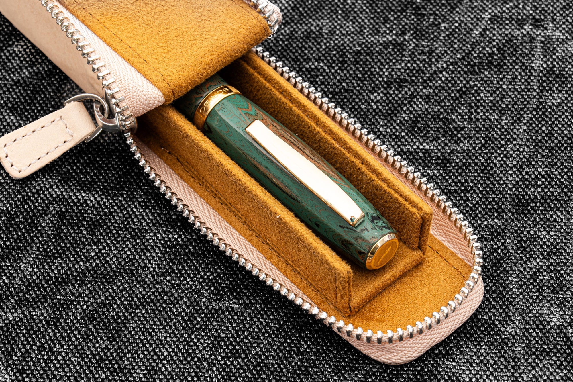 Leather Zippered Magnum Opus Single Hard Pen Case For Oversized Pens &amp; Namiki Emperor - Undyed Leather