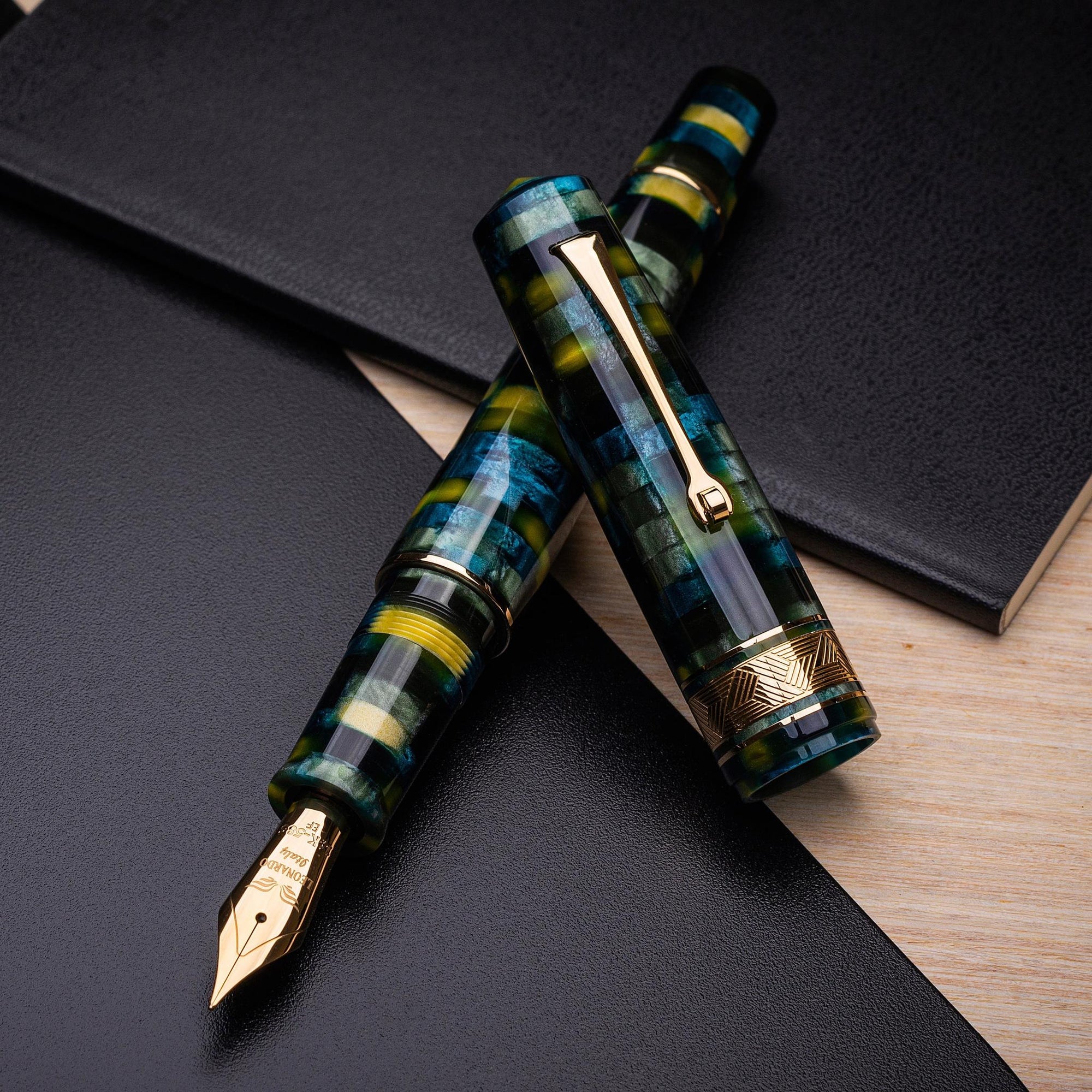 Leonardo Momento Zero Grande Fountain Pen – Mosaico Baobab – GT #6