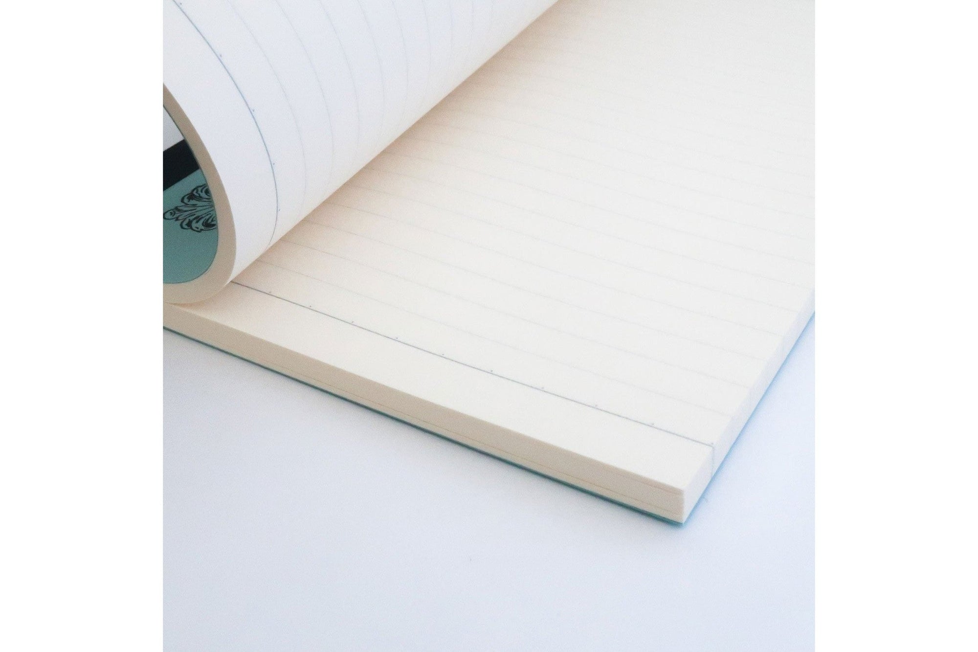 Life Noble Defter - A4 - 8mm Çizgili - 200 Sayfa