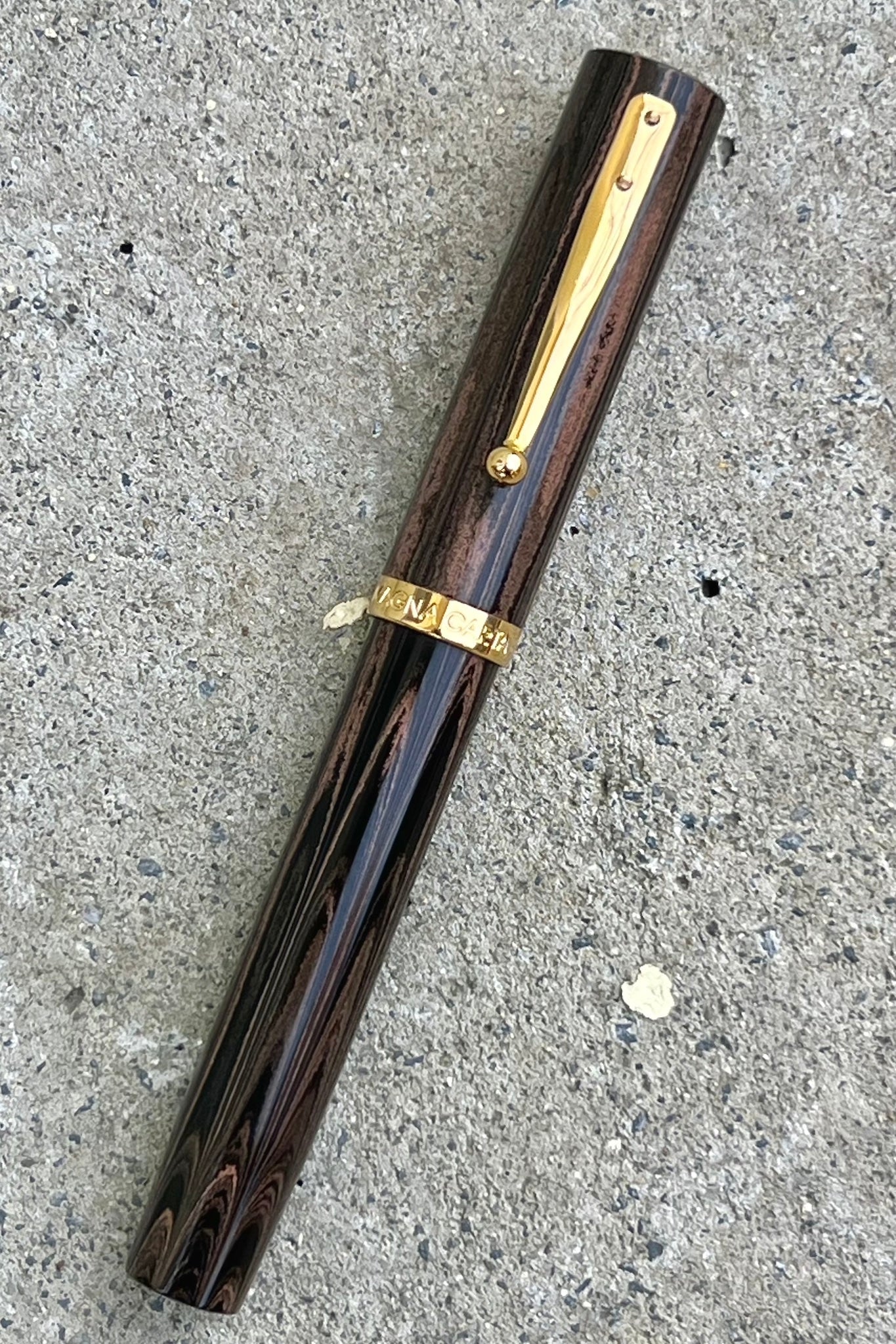 Magna Carta Mag 1000 Oversized Fountain Pen 5