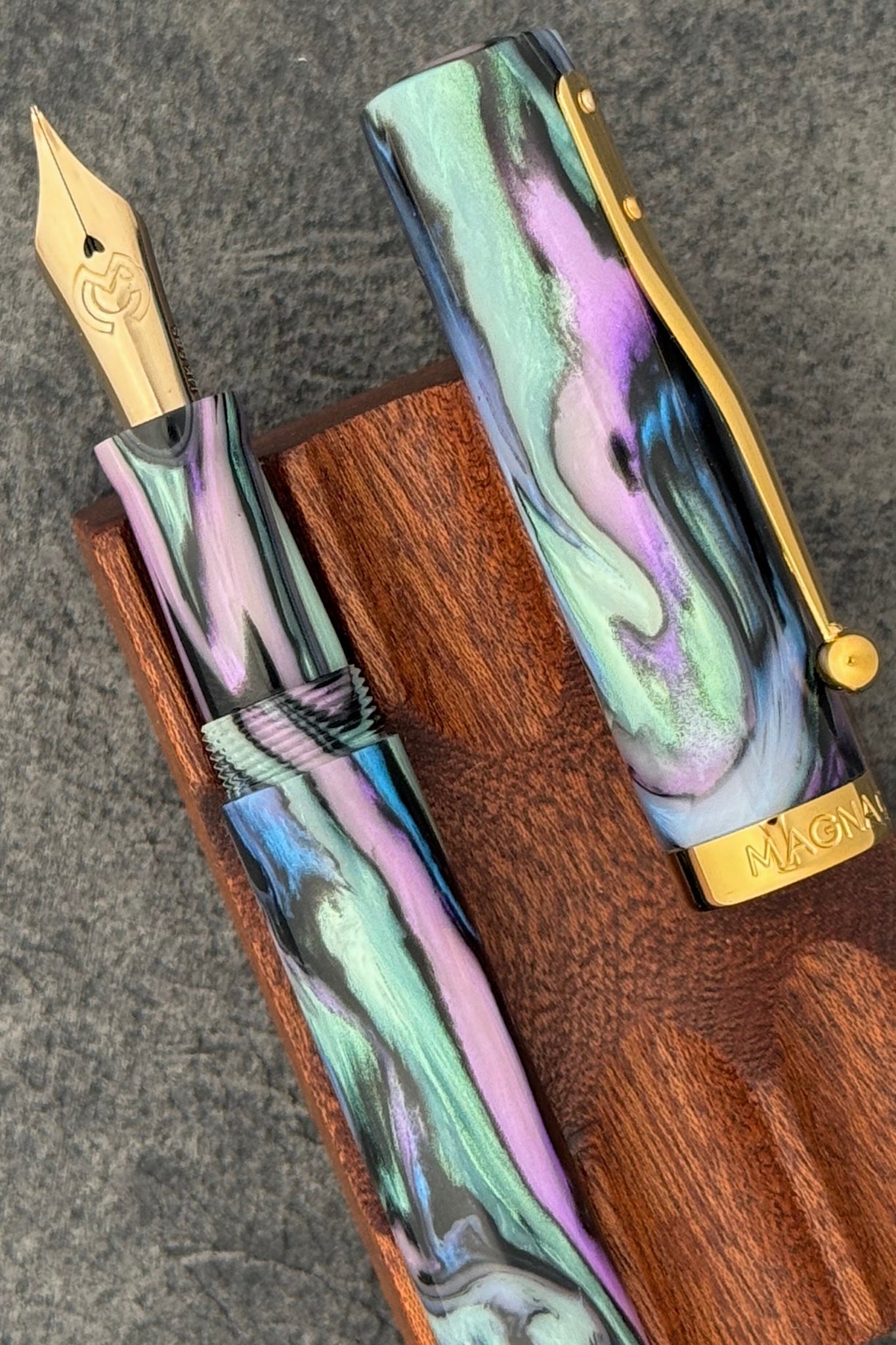 Magna Carta Mag 600 Dolmakalem 14k Gerçek Esnek Uç -Model - Nib 17