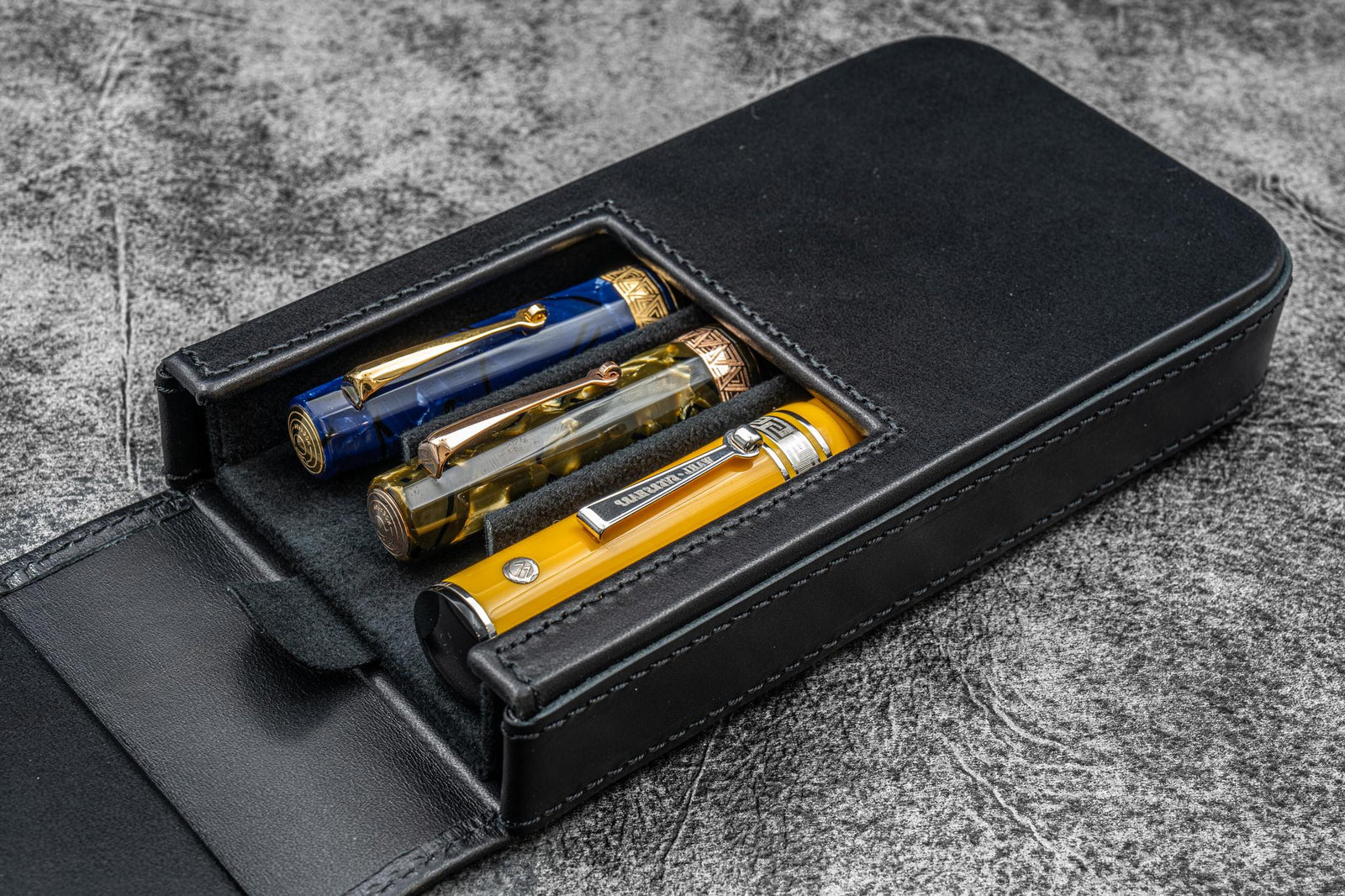 Magnum Opus 3'lü Kapaklı Deri Kalemlik - Siyah