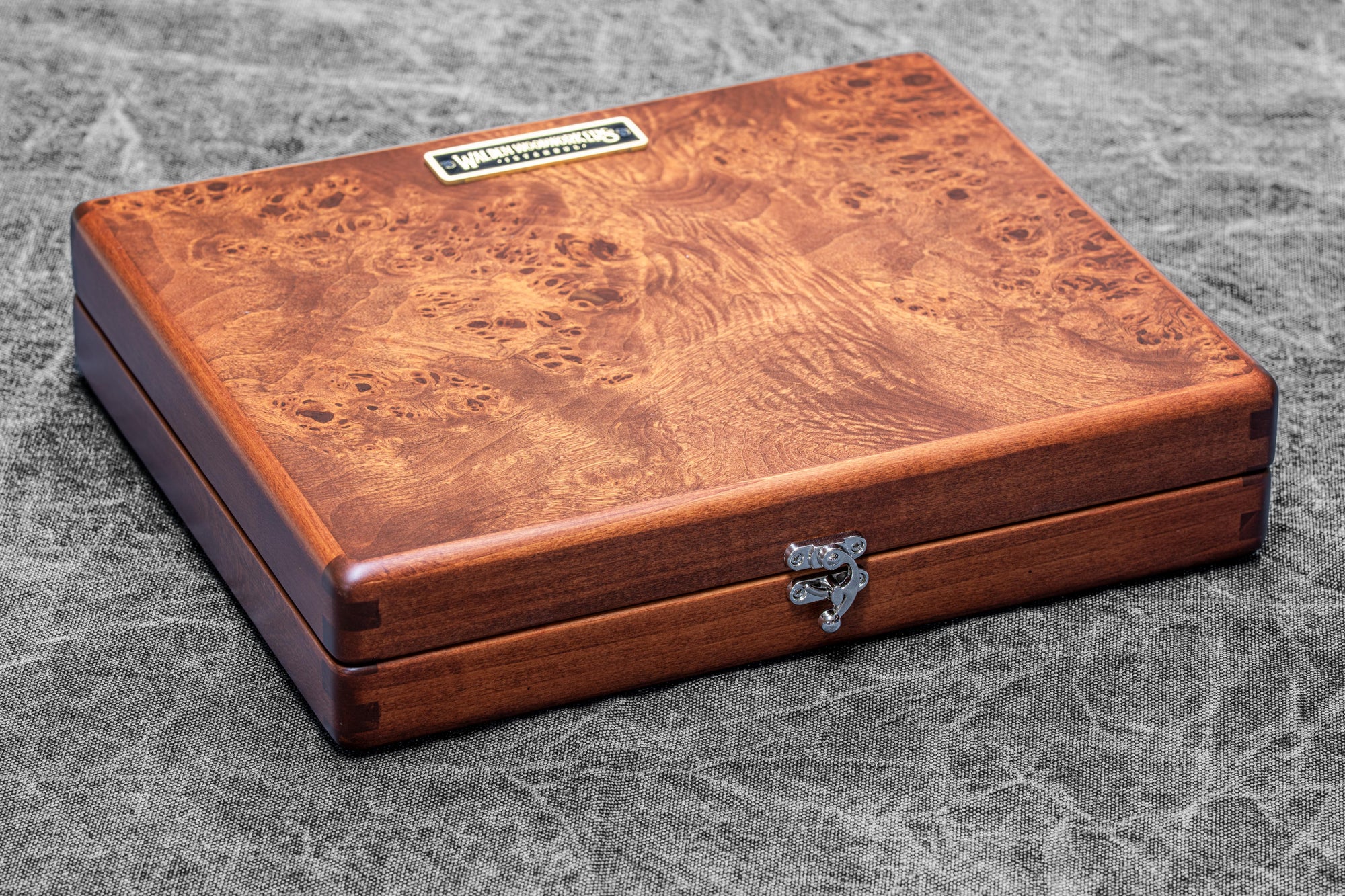 The Writing Box - Thuja Wood Special Edition