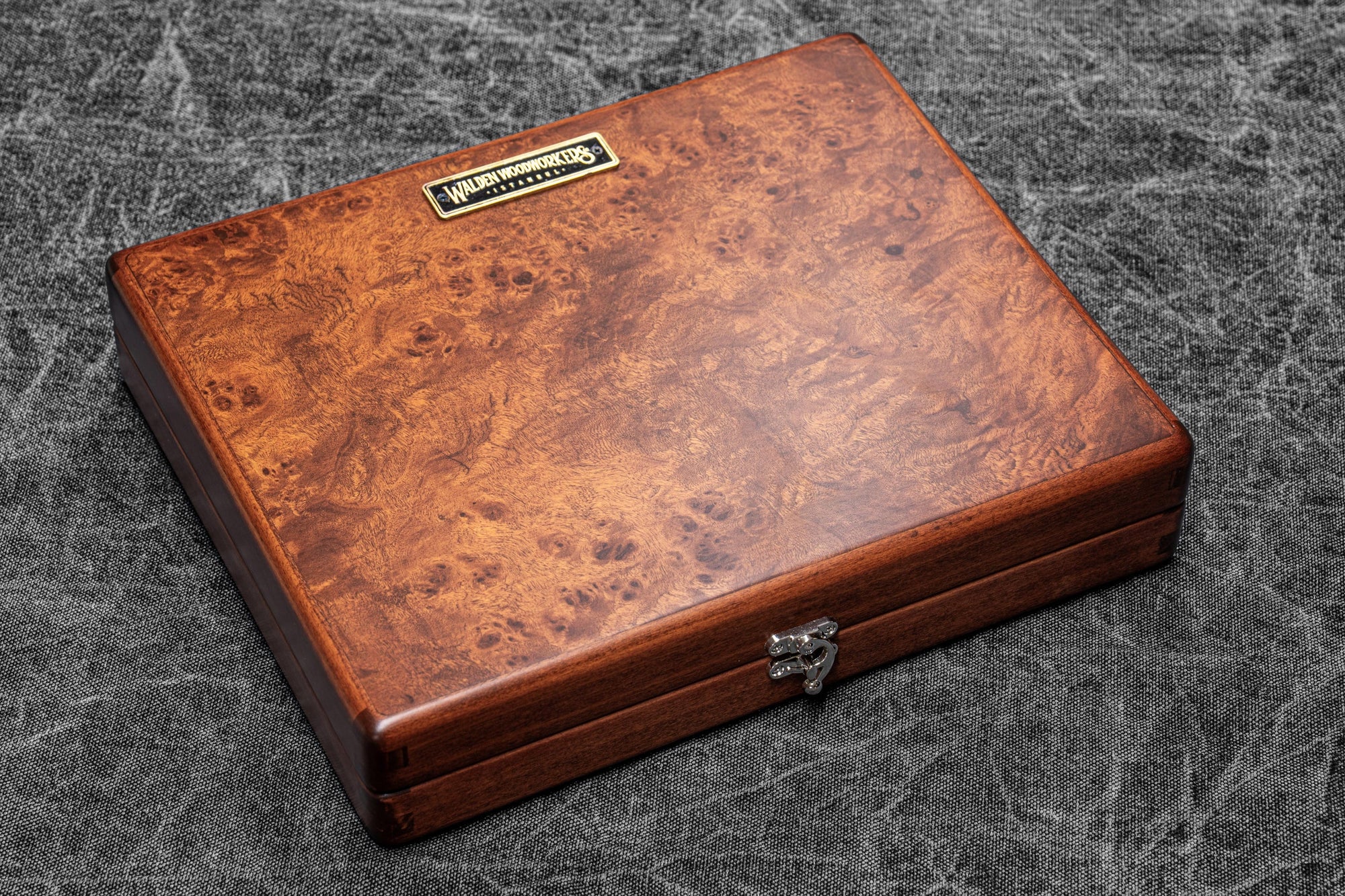 The Writing Box - Thuja Wood Special Edition