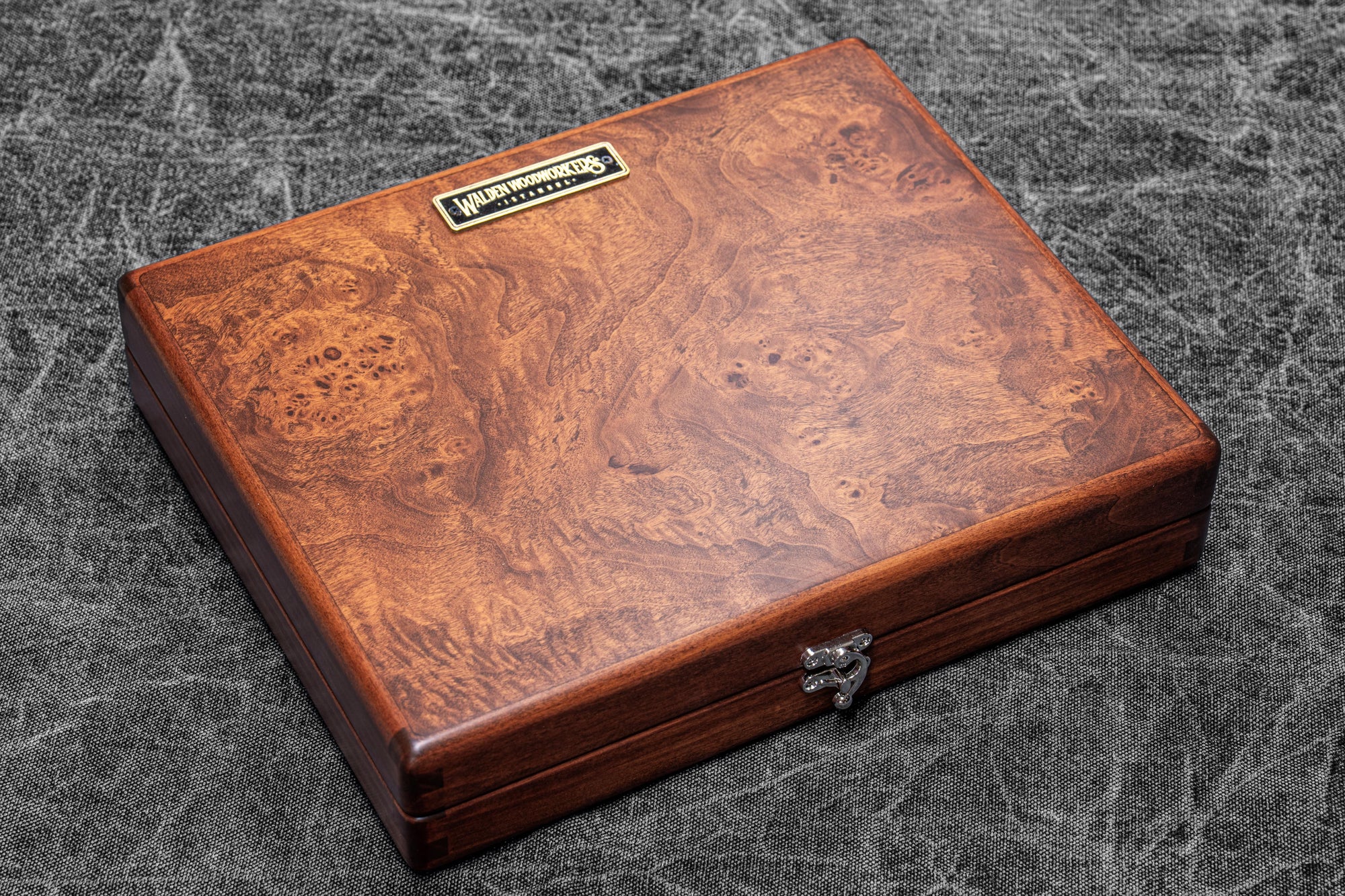 The Writing Box - Thuja Wood Special Edition