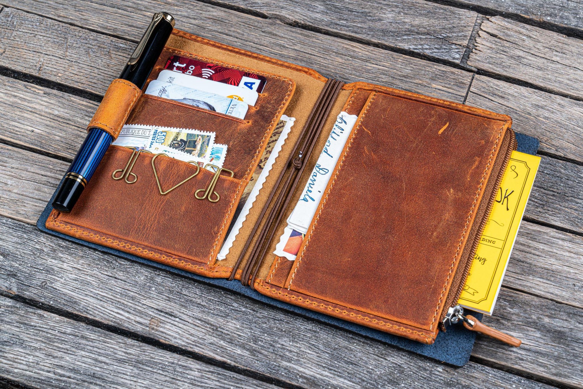 Traveler&#39;s Notebook için Deri Organizer - Passport Ebat - Crazy Horse Brown