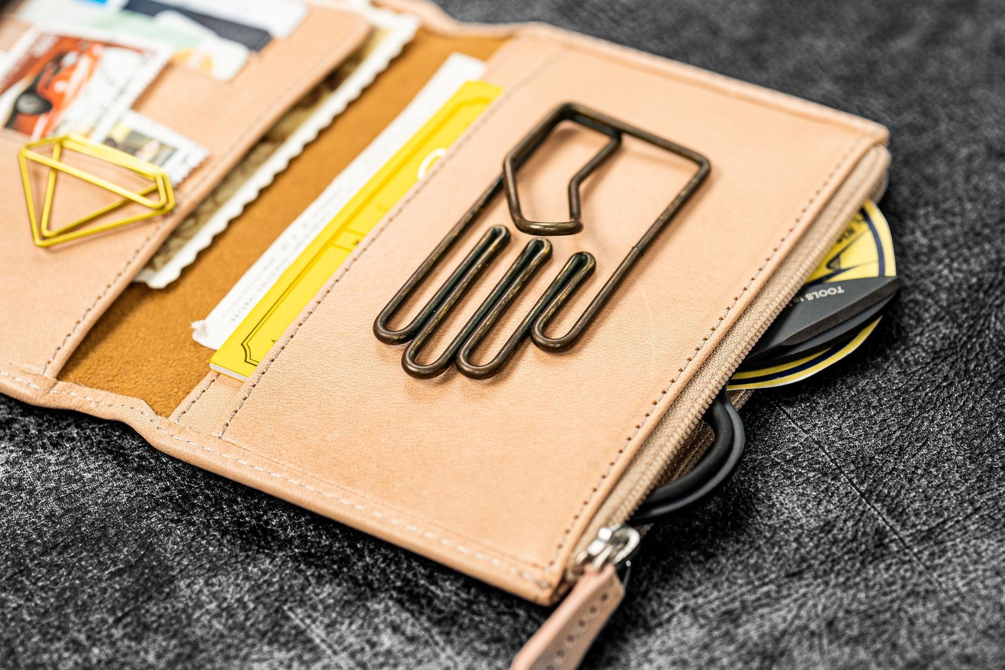 Traveler&#39;s Notebook için Deri Organizer - Passport Ebat - Undyed Leather