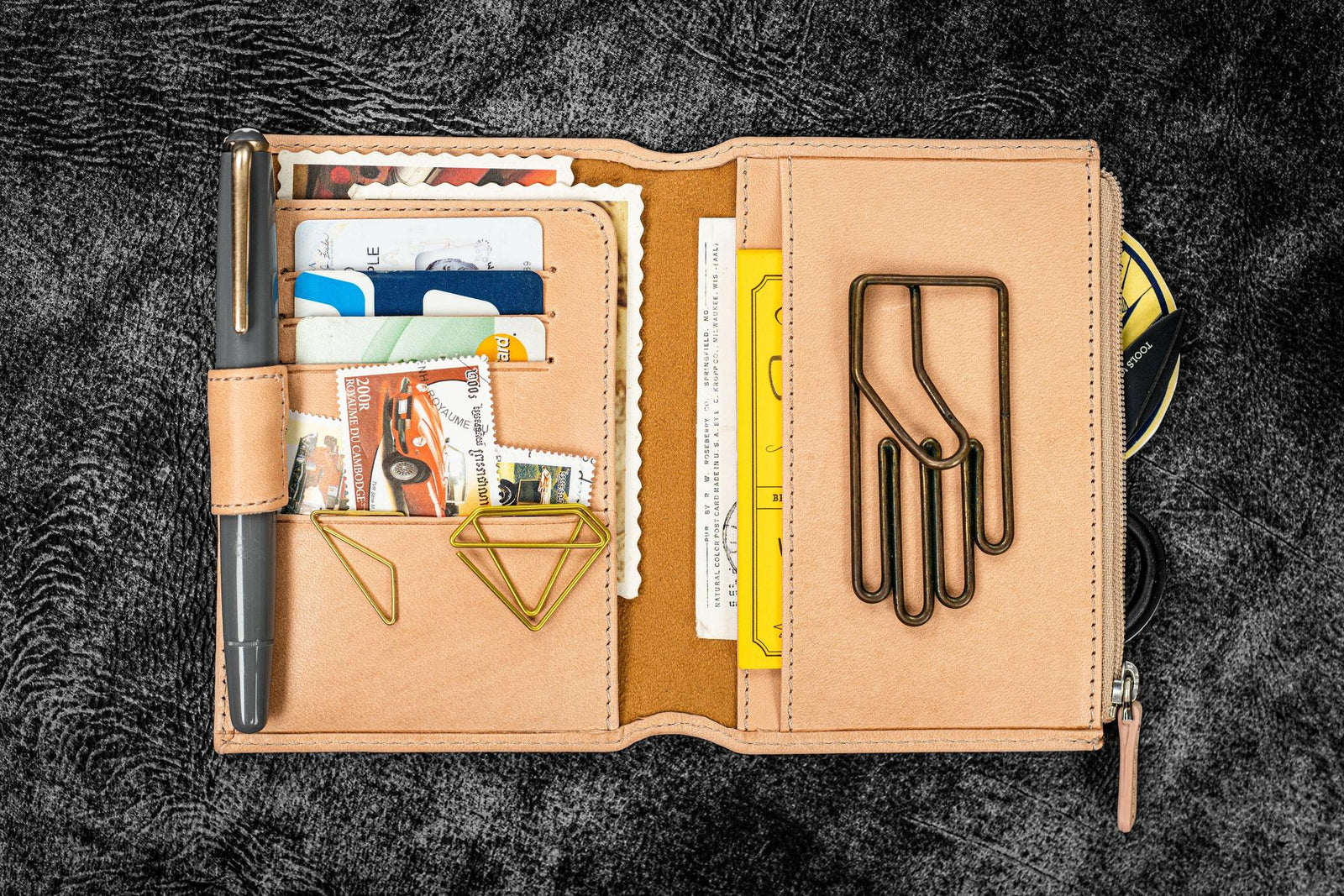 Traveler's Notebook için Deri Organizer - Passport Ebat - Undyed Leather