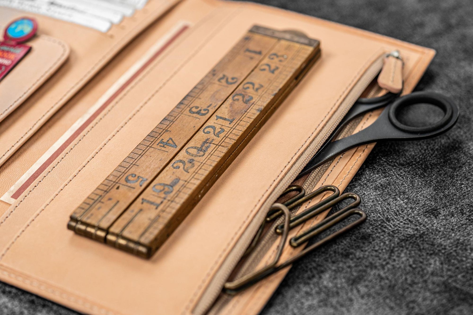 Traveler&#39;s Notebook için Deri Organizer - Regular Ebat - Undyed Leather