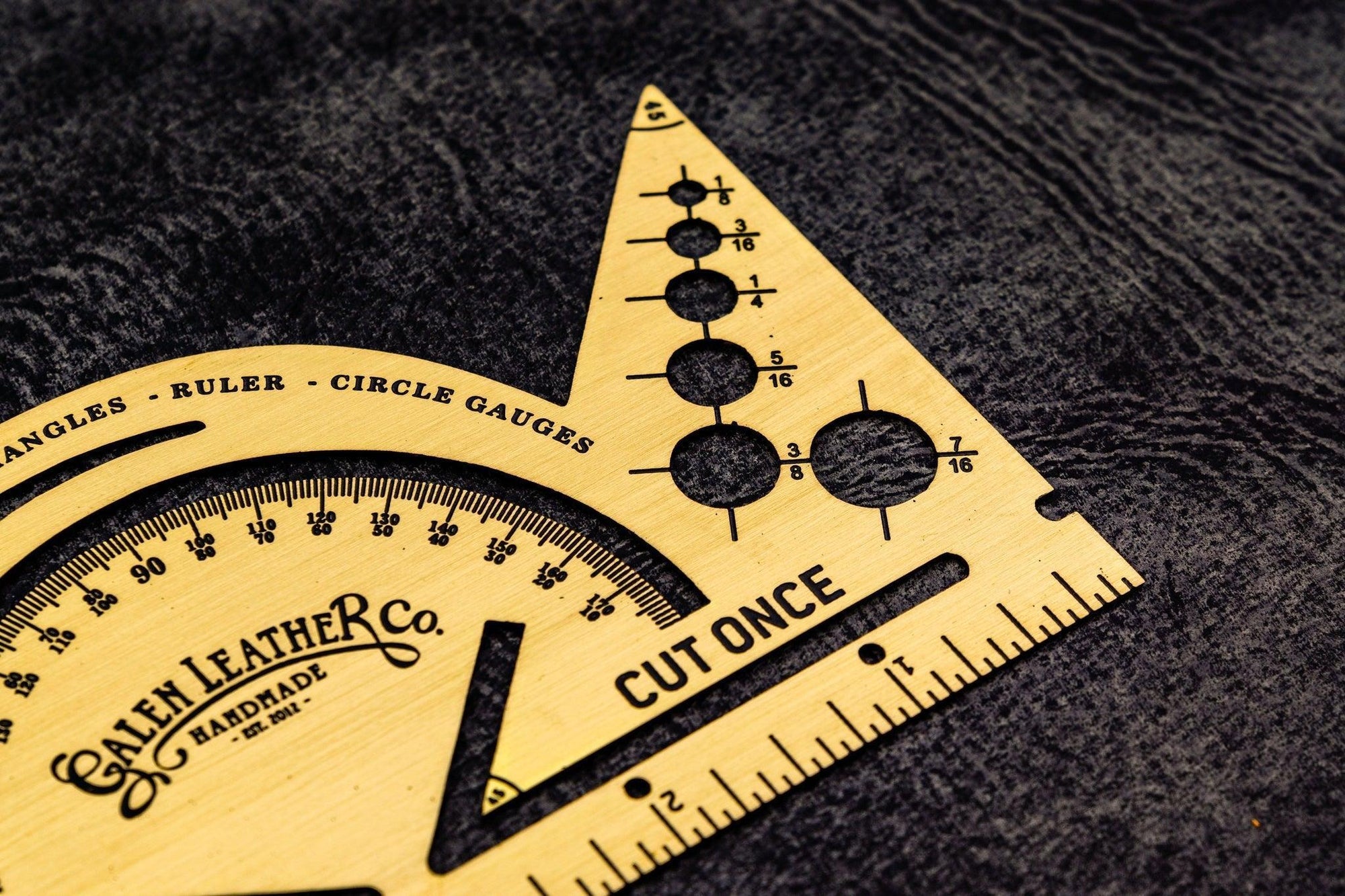 Vintage Tasarımlı 2'si 1 arada Cetvel: Pirinç Pistole + İletki (İnç)