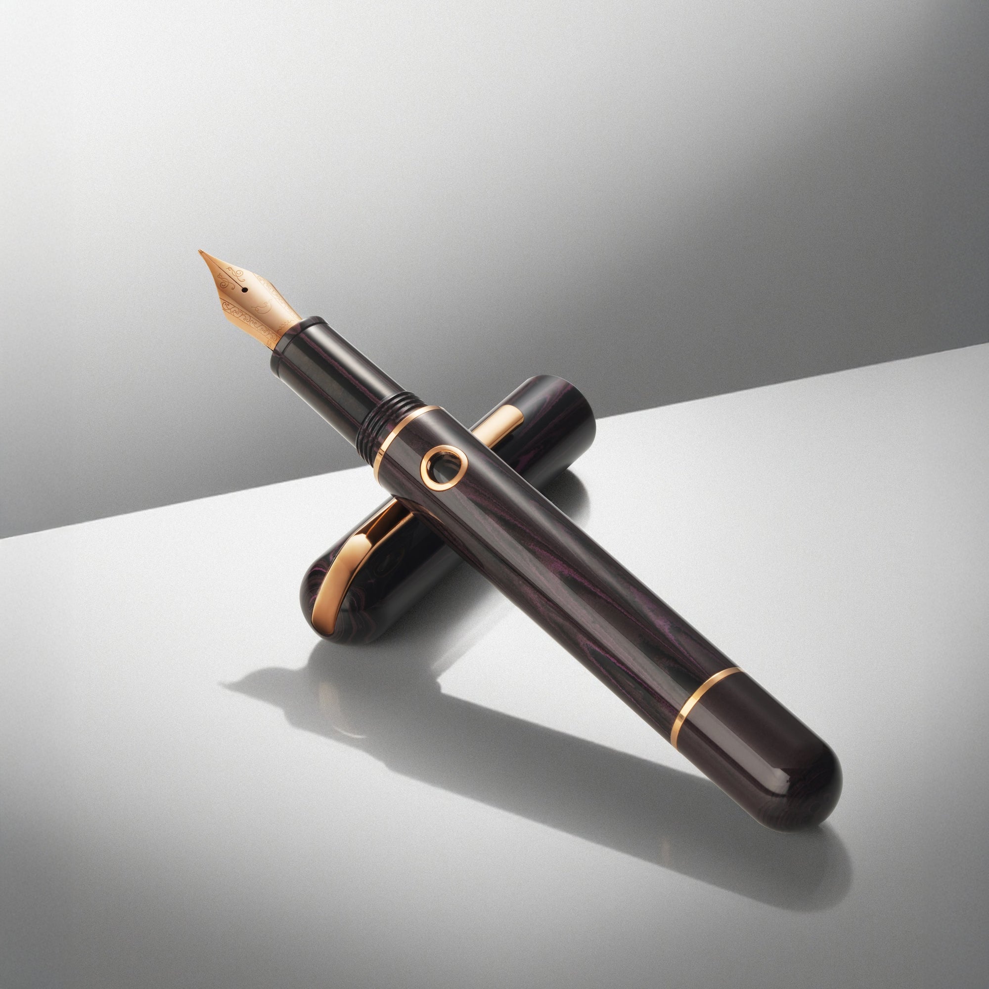 Nahvalur Nautilus Stylophora Berry Ebonit Dolmakalem