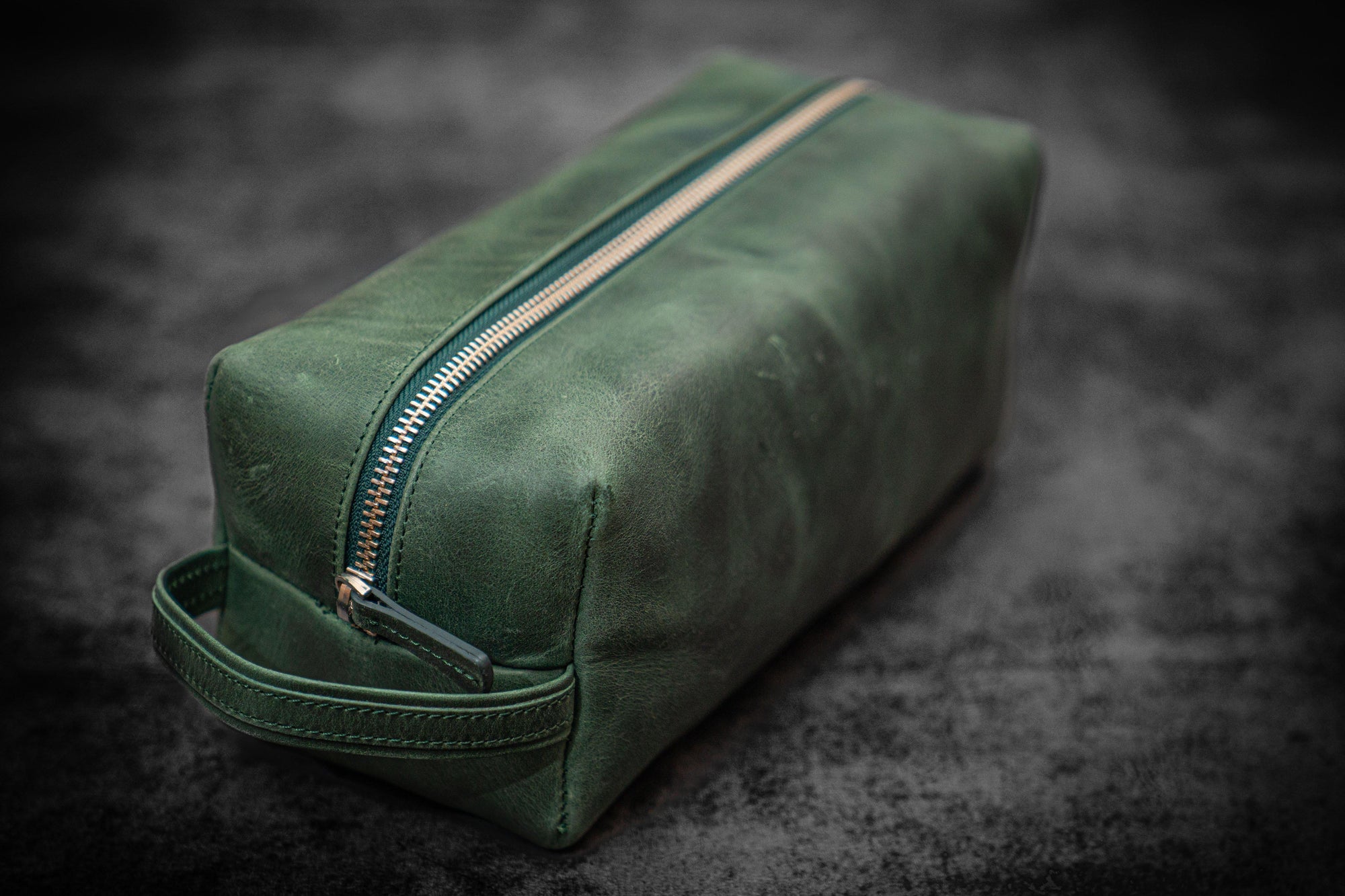 Leather Classic Dopp Kit &amp; Travel Toiletry Bag - Crazy Horse Forest Green-Galen Leather