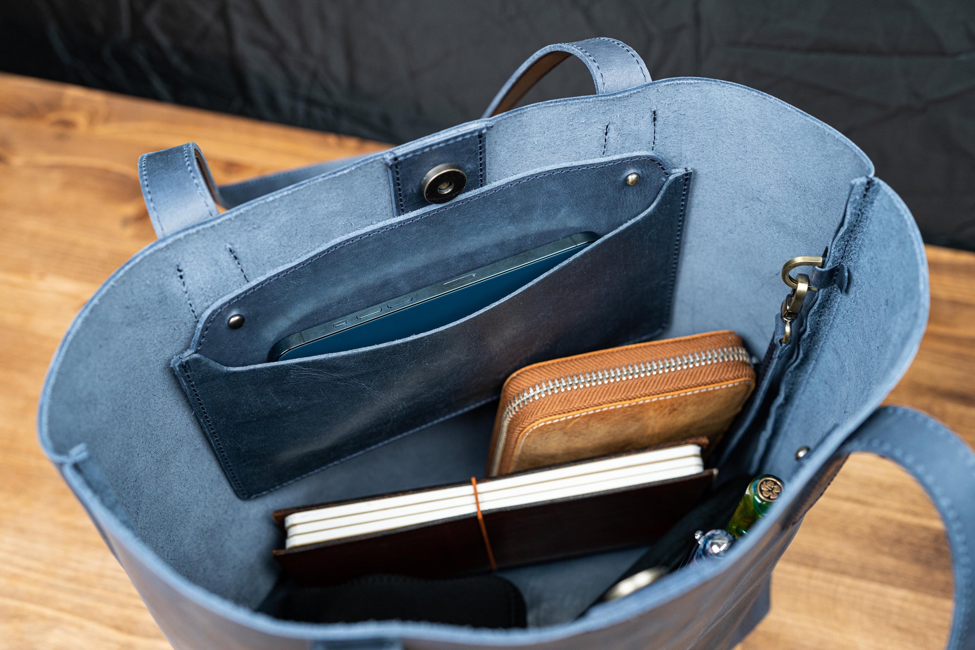 Deri Tote Çanta - C. H.  Lacivert