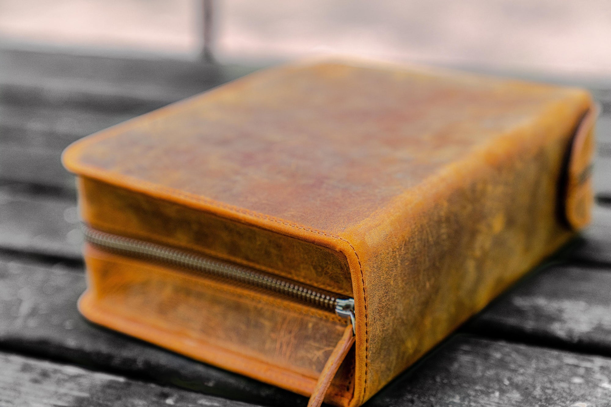 Leather Zippered 40 Slots Pen Case - Crazy Horse Brown