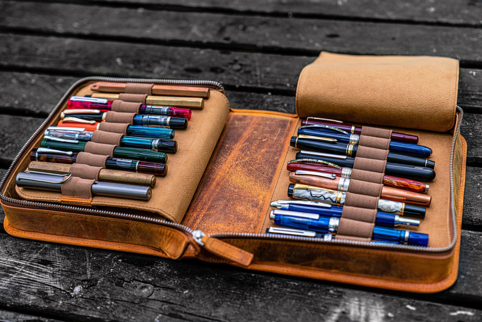 Leather Zippered 40 Slots Pen Case - Crazy Horse Brown