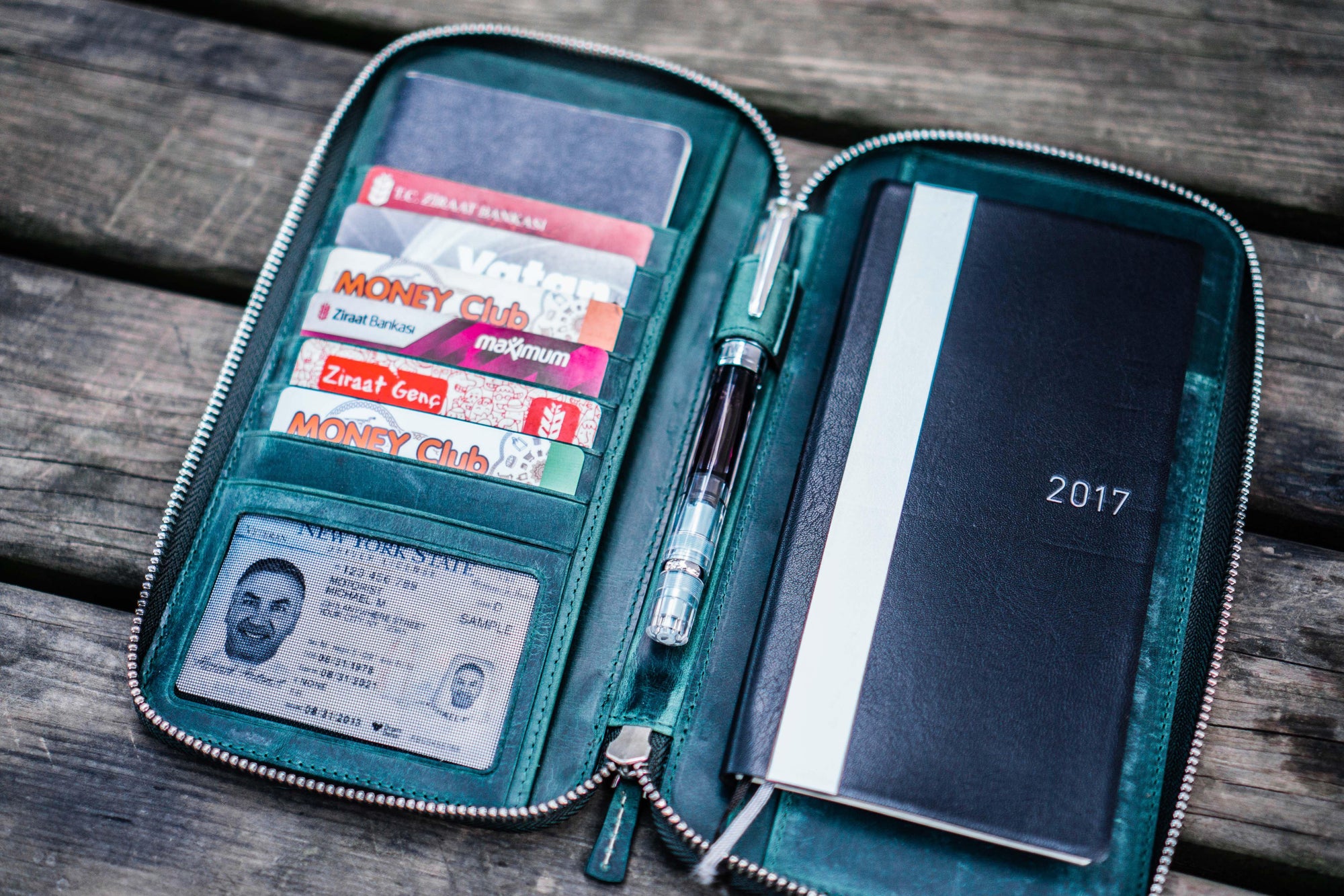 Leather Zippered Hobonichi Weeks Cover - Crazy Horse Forest Green-Galen Leather