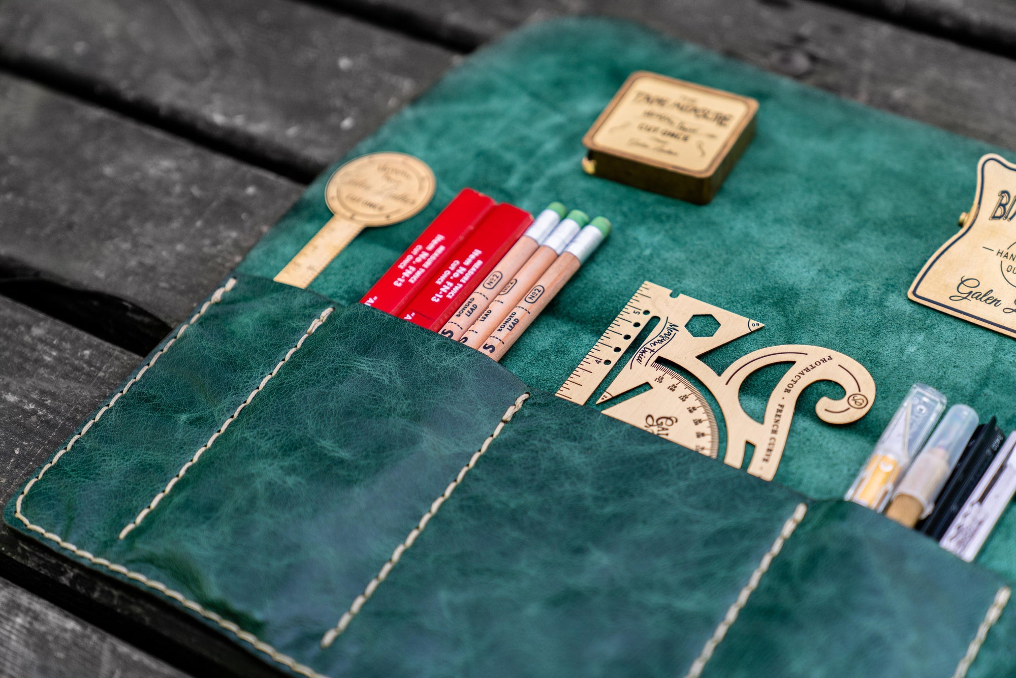 Personalized Leather Pen Roll - Rustic Green-Galen Leather