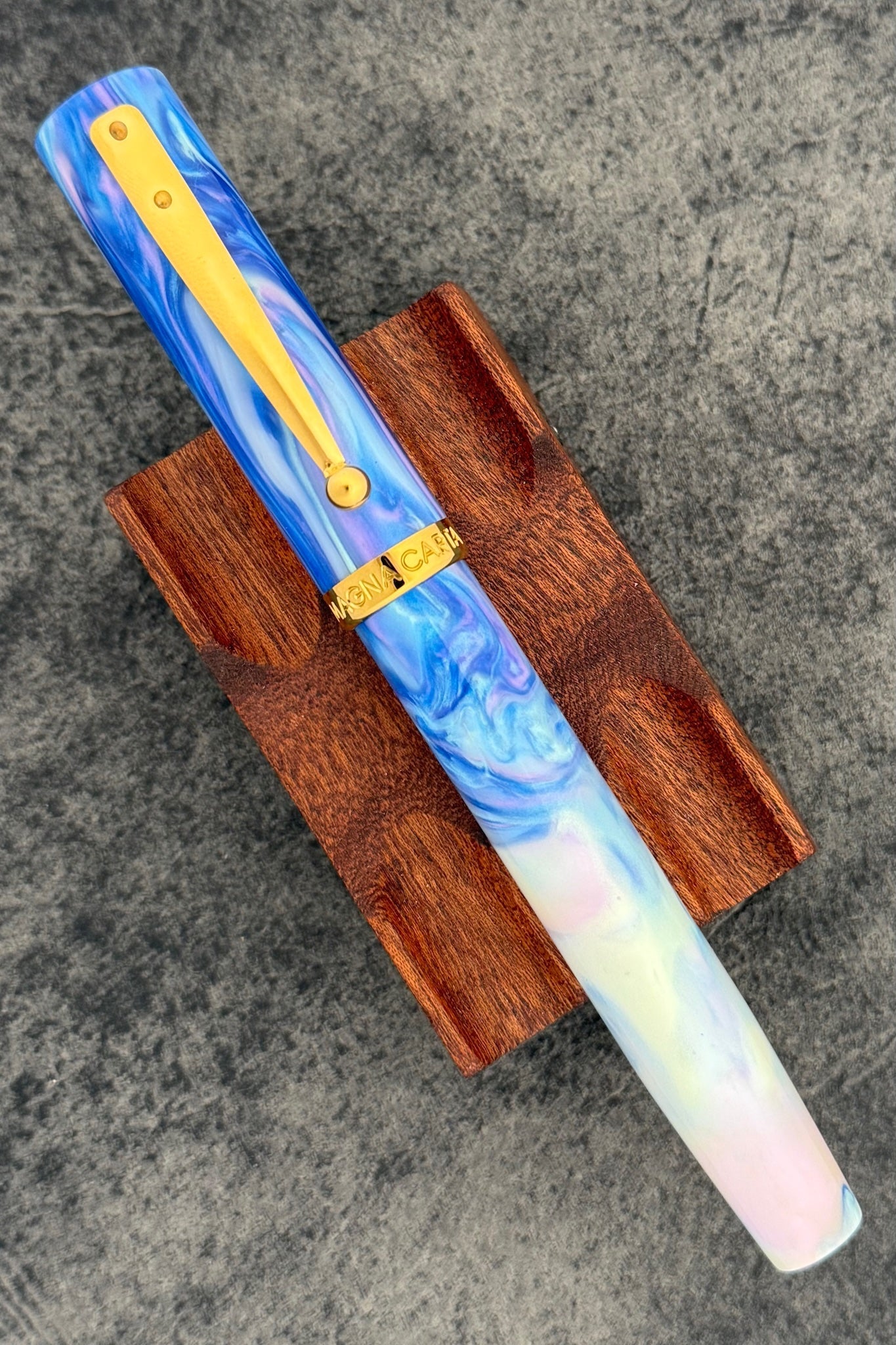 Magna Carta Mag 600 Esnek Uçlu Dolma Kalem - Blue Opal