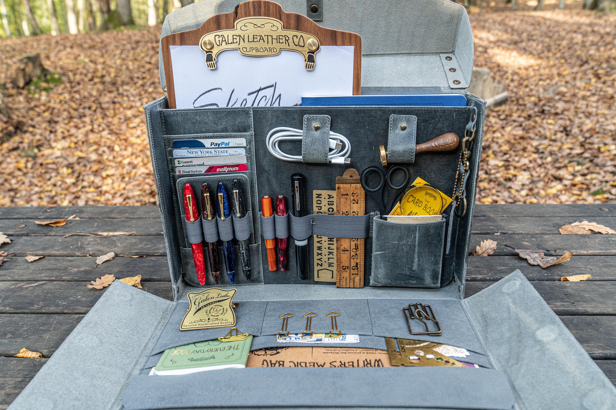 Writer&#39;s Medic Bag XLarge - Crazy Horse Smoky-Galen Leather