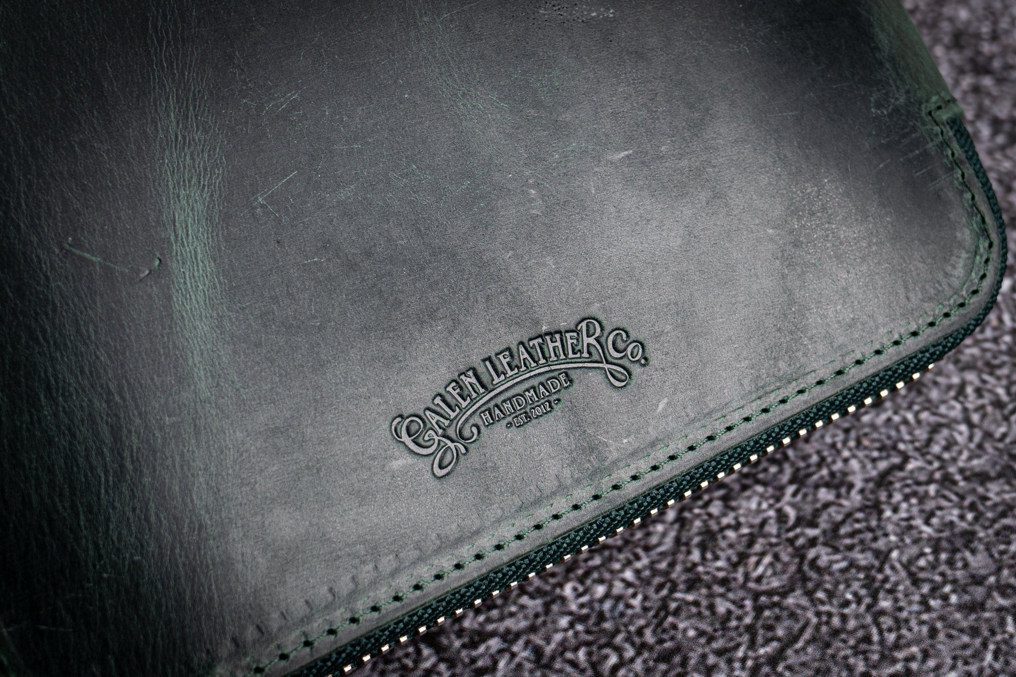 20&#39;li Fermuarlı Deri Kalemlik - Crazy Horse Orman Yeşili