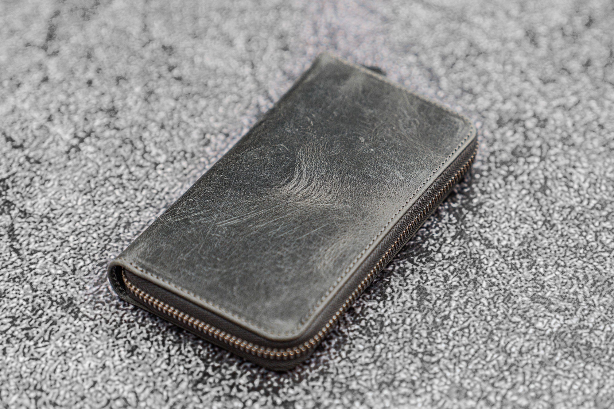 3'lü Fermuarlı Deri Kalemlik - Crazy Horse Füme