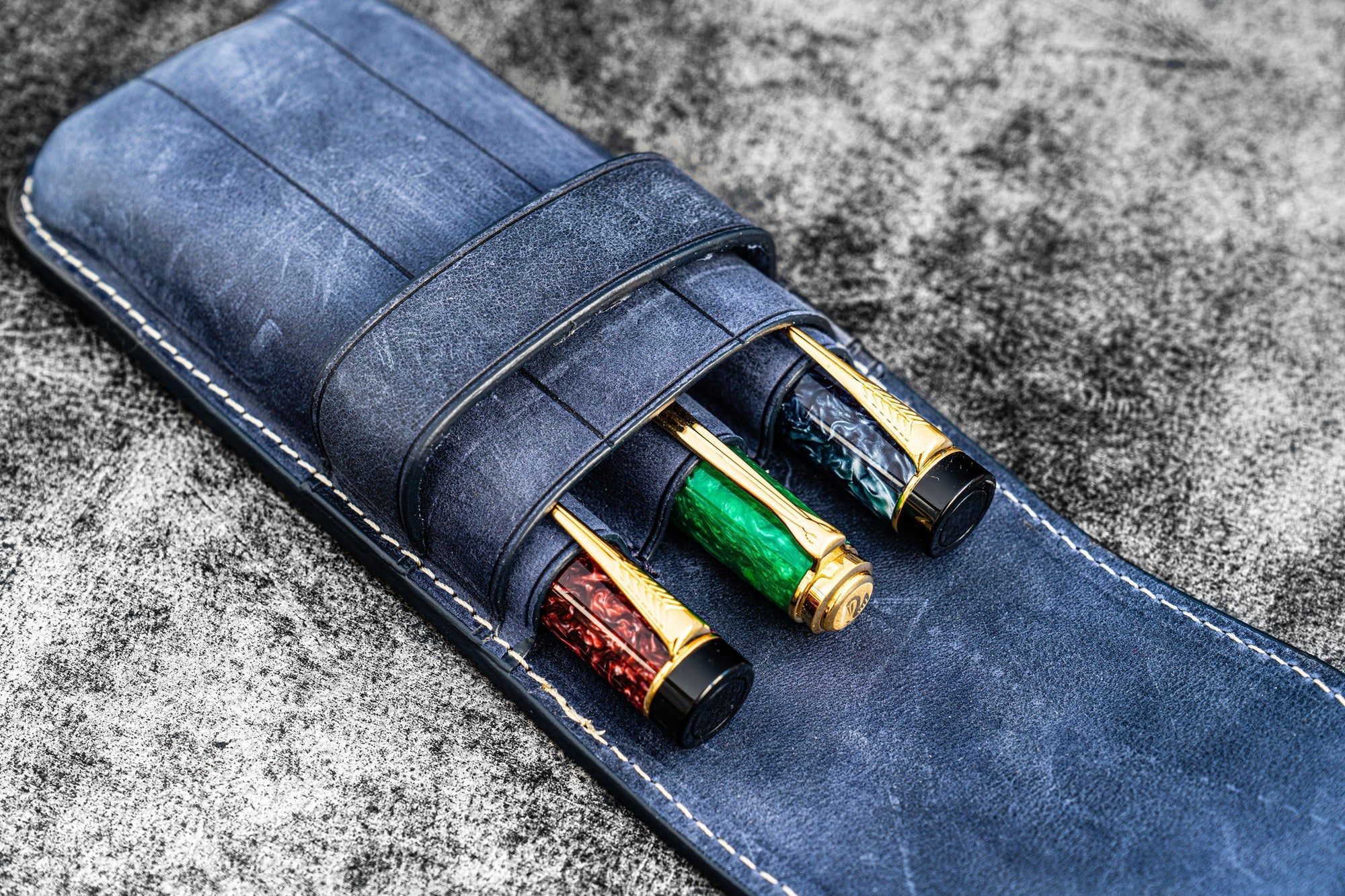 3&#39;lü Kapaklı Deri Kalemlik - Crazy Horse Koyu Mavi