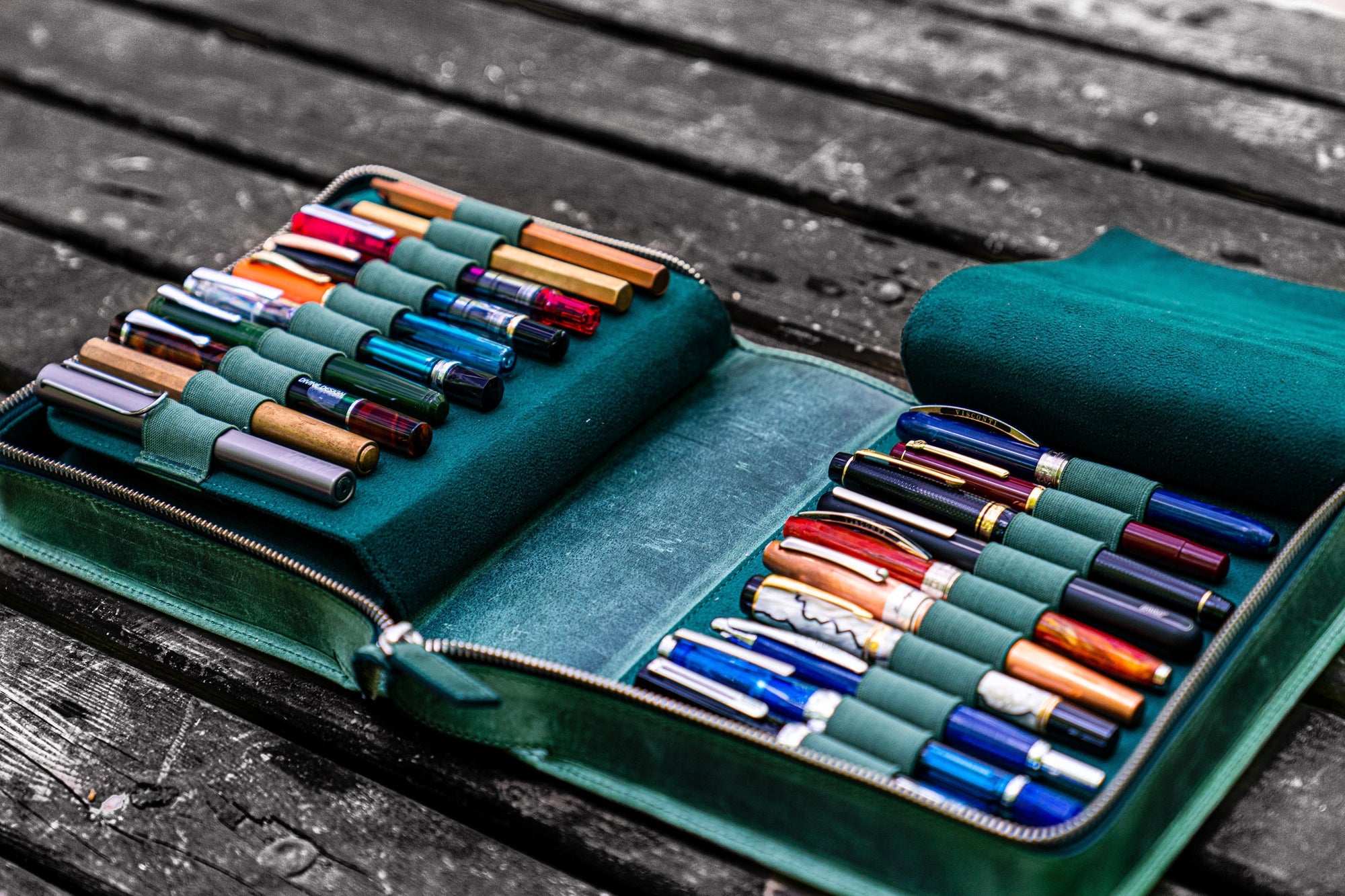 40'lı Deri Kalemlik - Crazy Horse Orman Yeşili