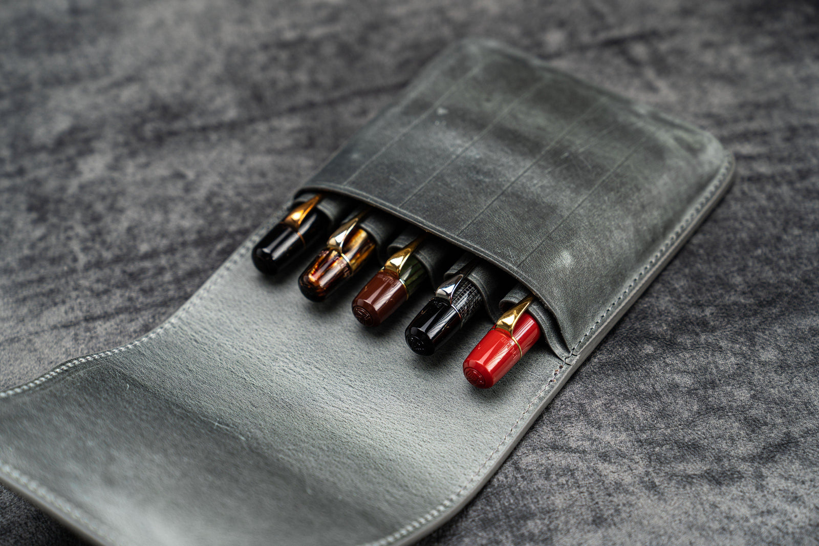 5'li Kapaklı Deri Kalemlik - Crazy Horse Füme