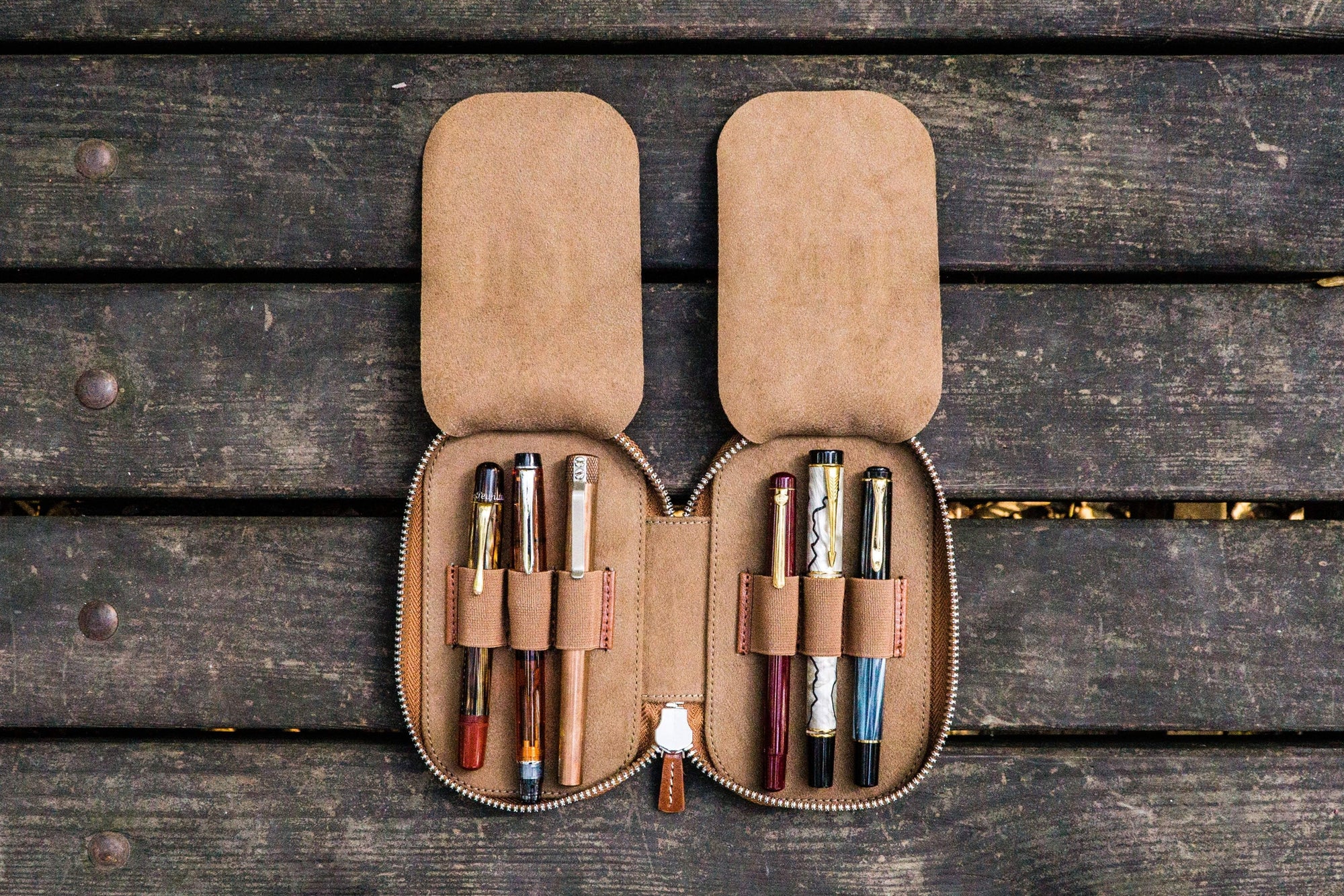 6&#39;lı Fermuarlı Deri Kalemlik - Kahverengi